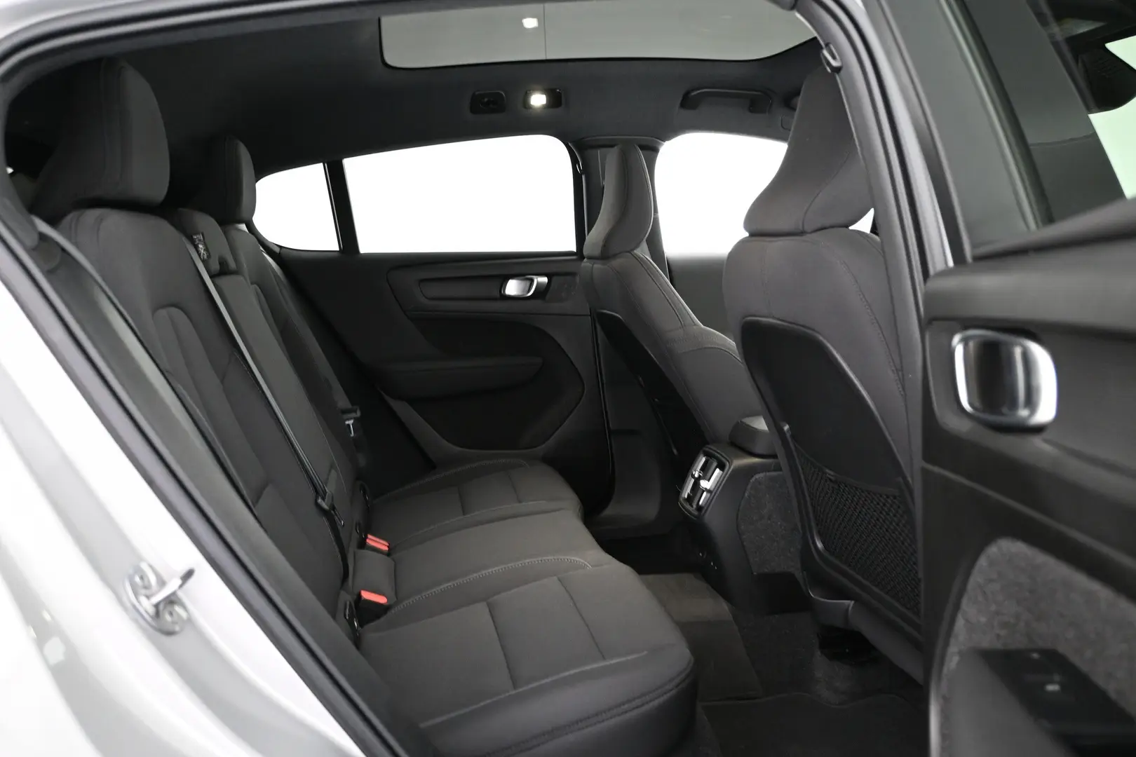 Car Image - 4dyMFSBr8RFKR3EwcYuJxu