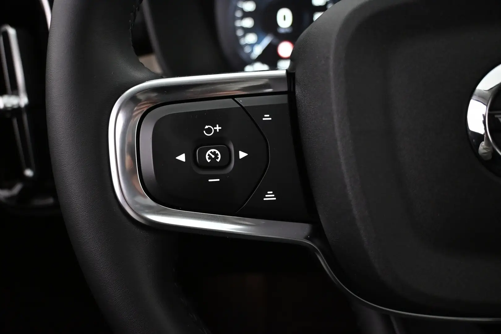 Car Image - vsKuzJ5VKboeEMwWi2dsE