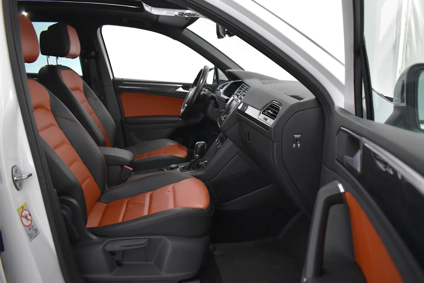 Car Image - 2Tv59PoFVWTT0YbgqEqLl2