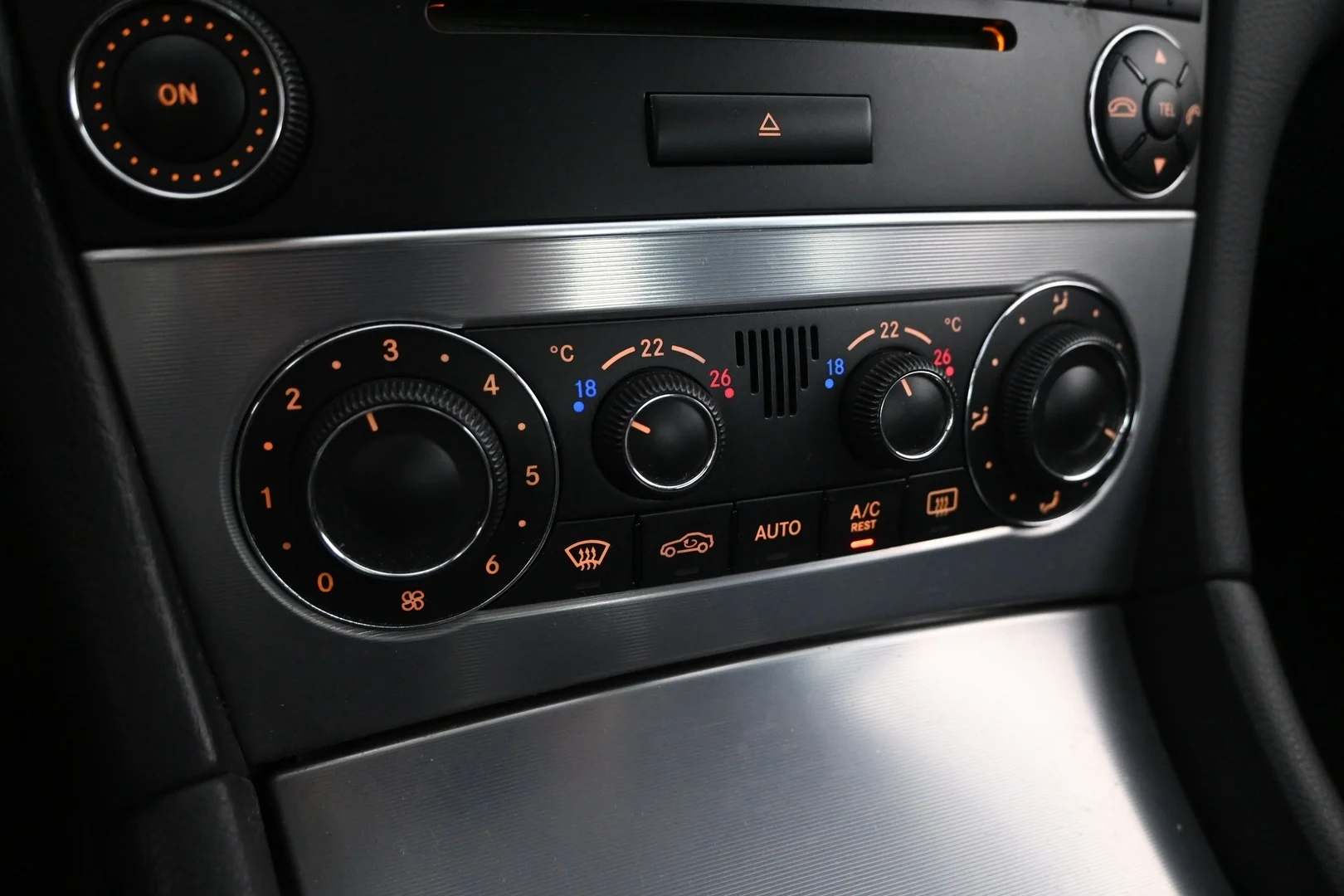 Car Image - 3dlqT7jko6rzZJnX8kjf4b