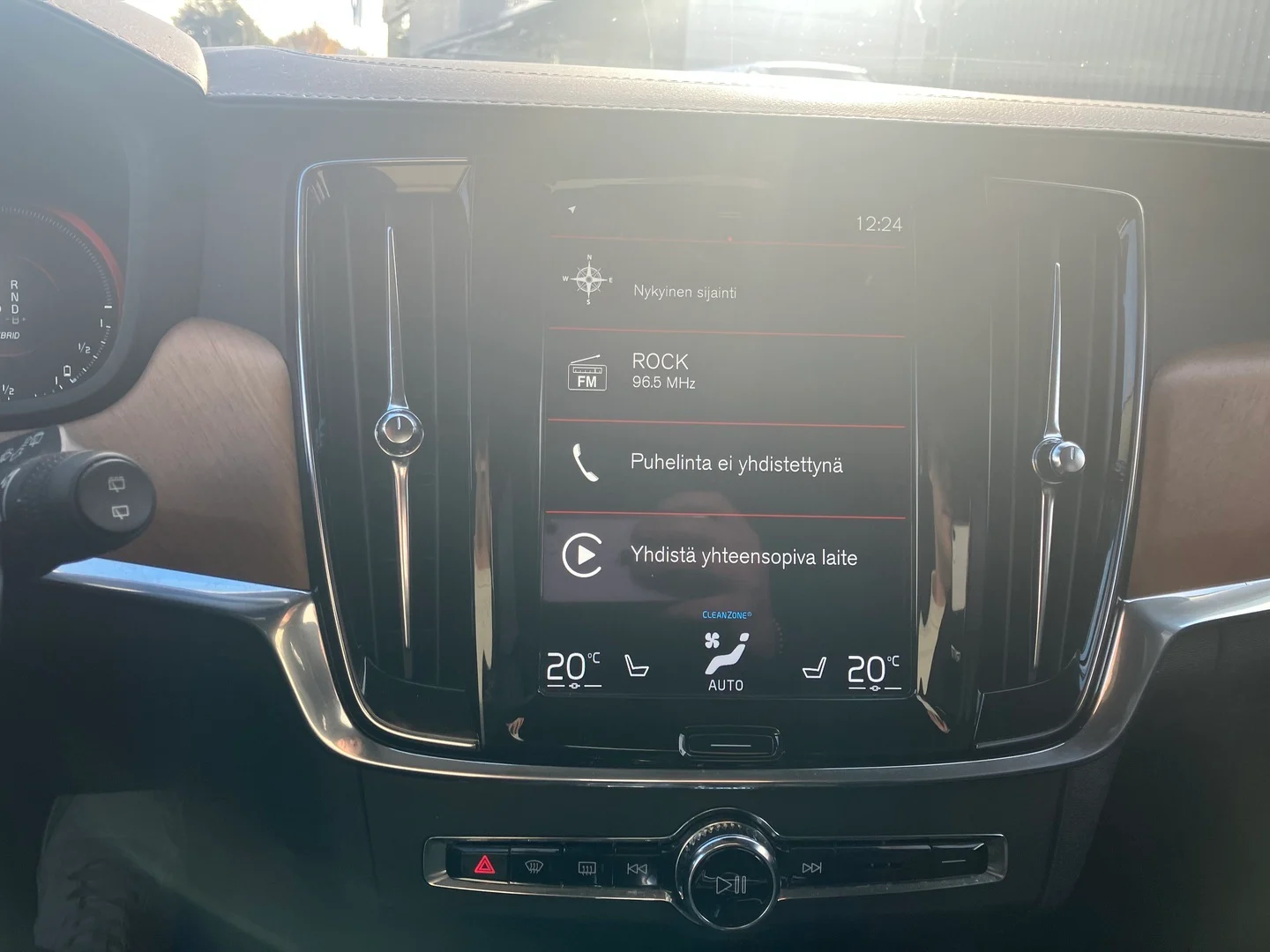 Car Image - 1bWFJSsWHvH8SDSR9EgXzx