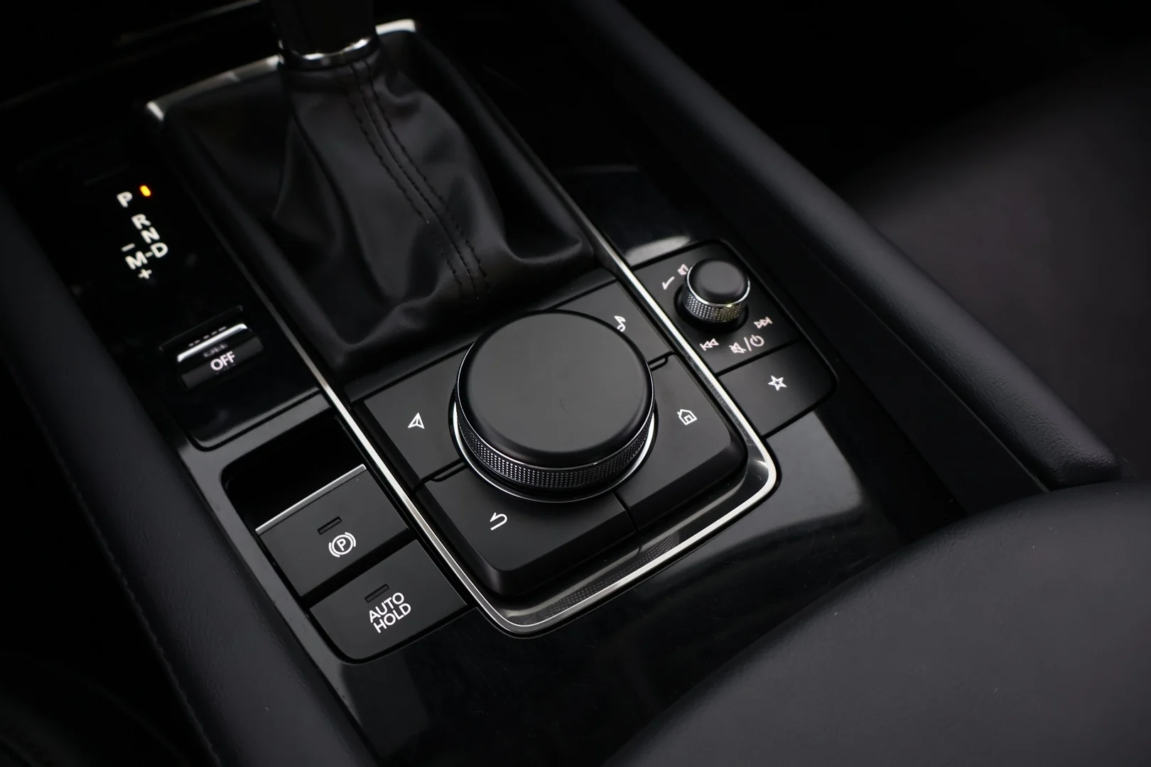 Car Image - 30sGwx67E38QK8cbQqm8Mm