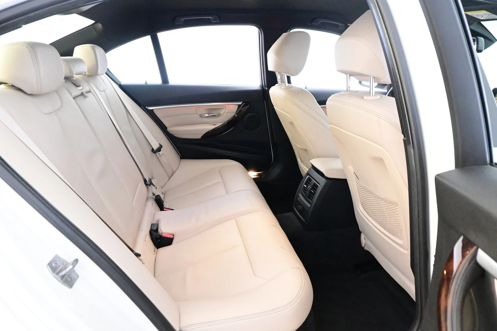 Car Image - 1Cg2e2YymmZjvkZeRdK6Vi