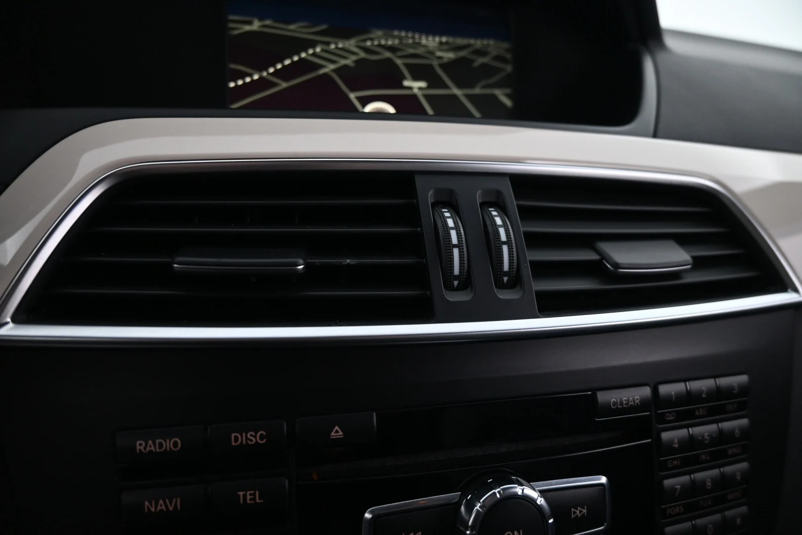 Car Image - 1kAPCpuY3V9ZbTSMOYFimz