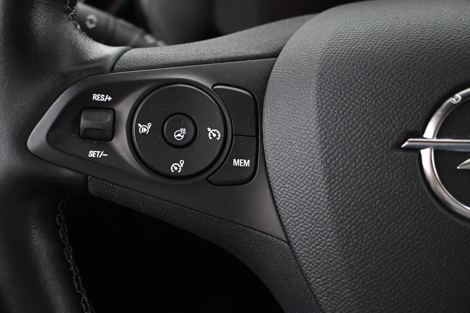 Car Image - 11q4viZe7KDgeaOB6DvliP
