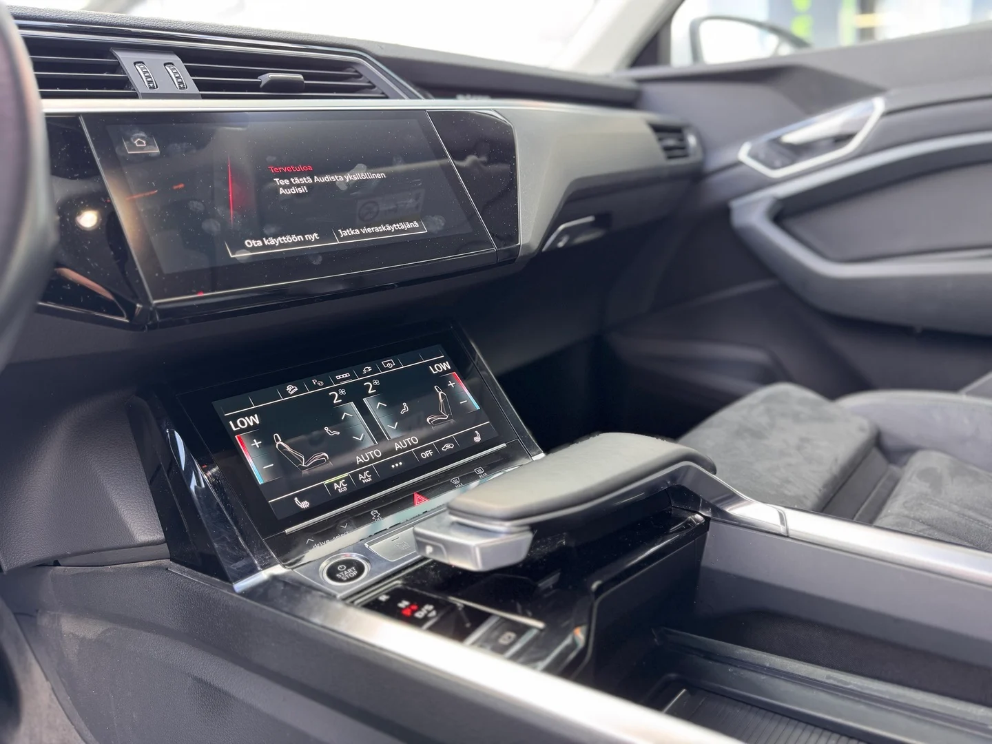 Car Image - 1JfsIEGSVWc74AAxnOY45c