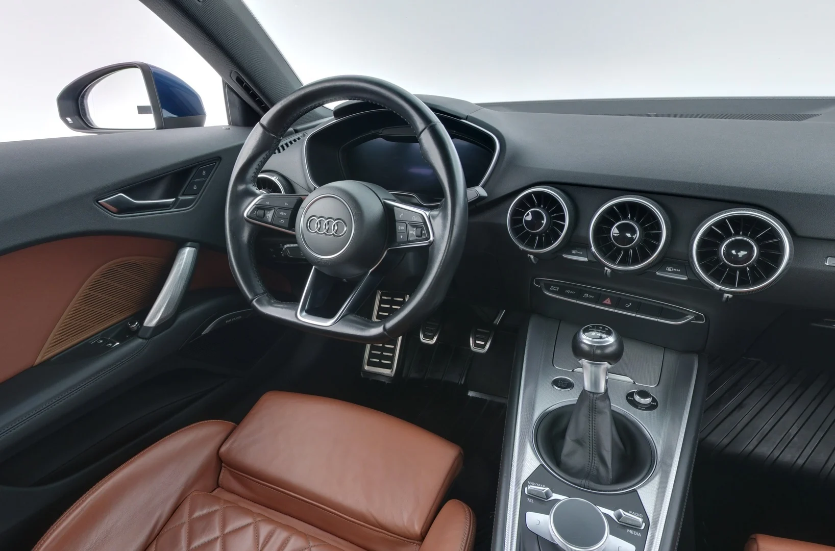 Car Image - 1jj5ft1JZMi6ZrBJvNFYRz