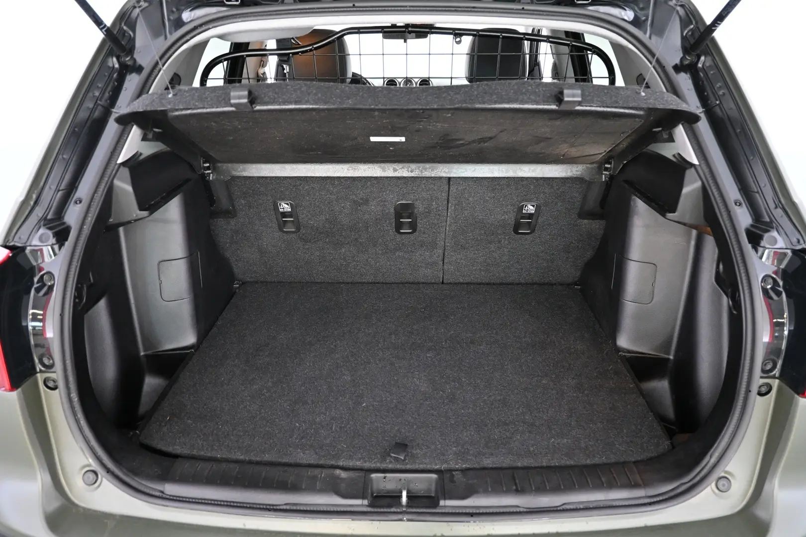 Car Image - 5Au6Wo1U2UhlsDgjDNCLUE