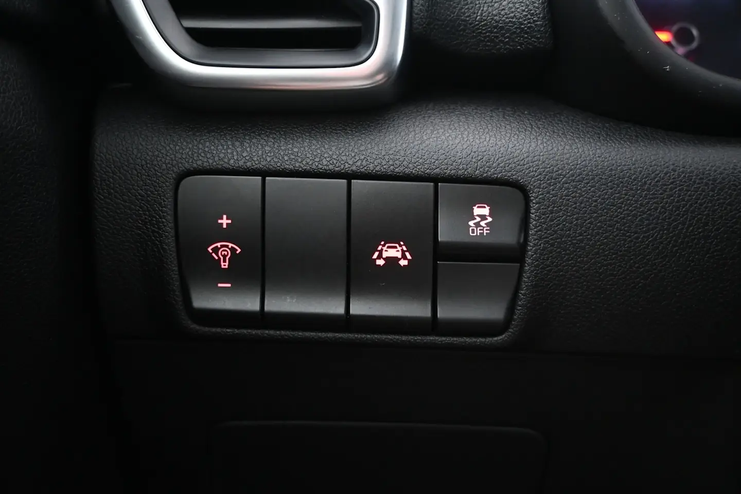 Car Image - 2cSKgdOO8ta9RhGtaO3mIG