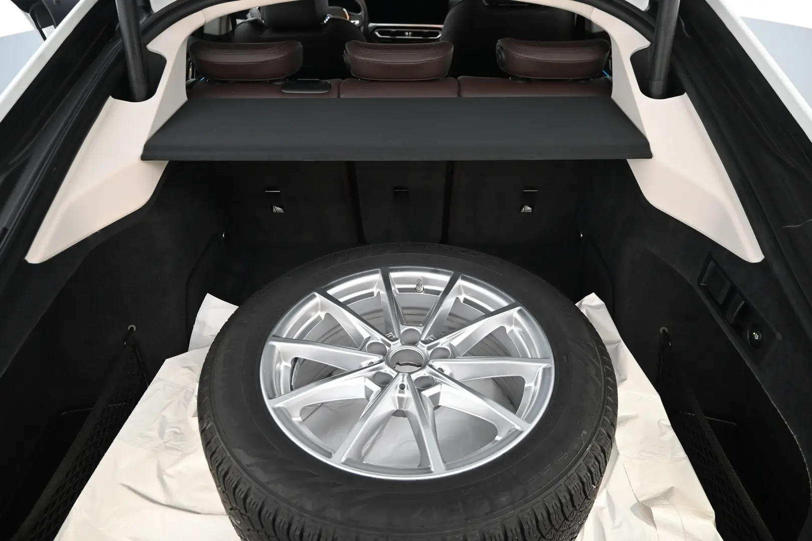Car Image - 1g0sQFcRIx8Orgqf4jvdwi