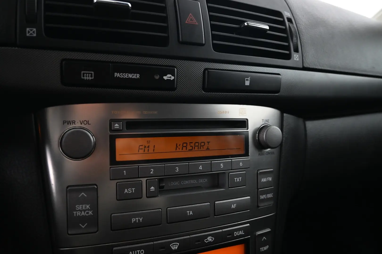 Car Image - 27vZu7Y7tqbDjfG2lt10zB