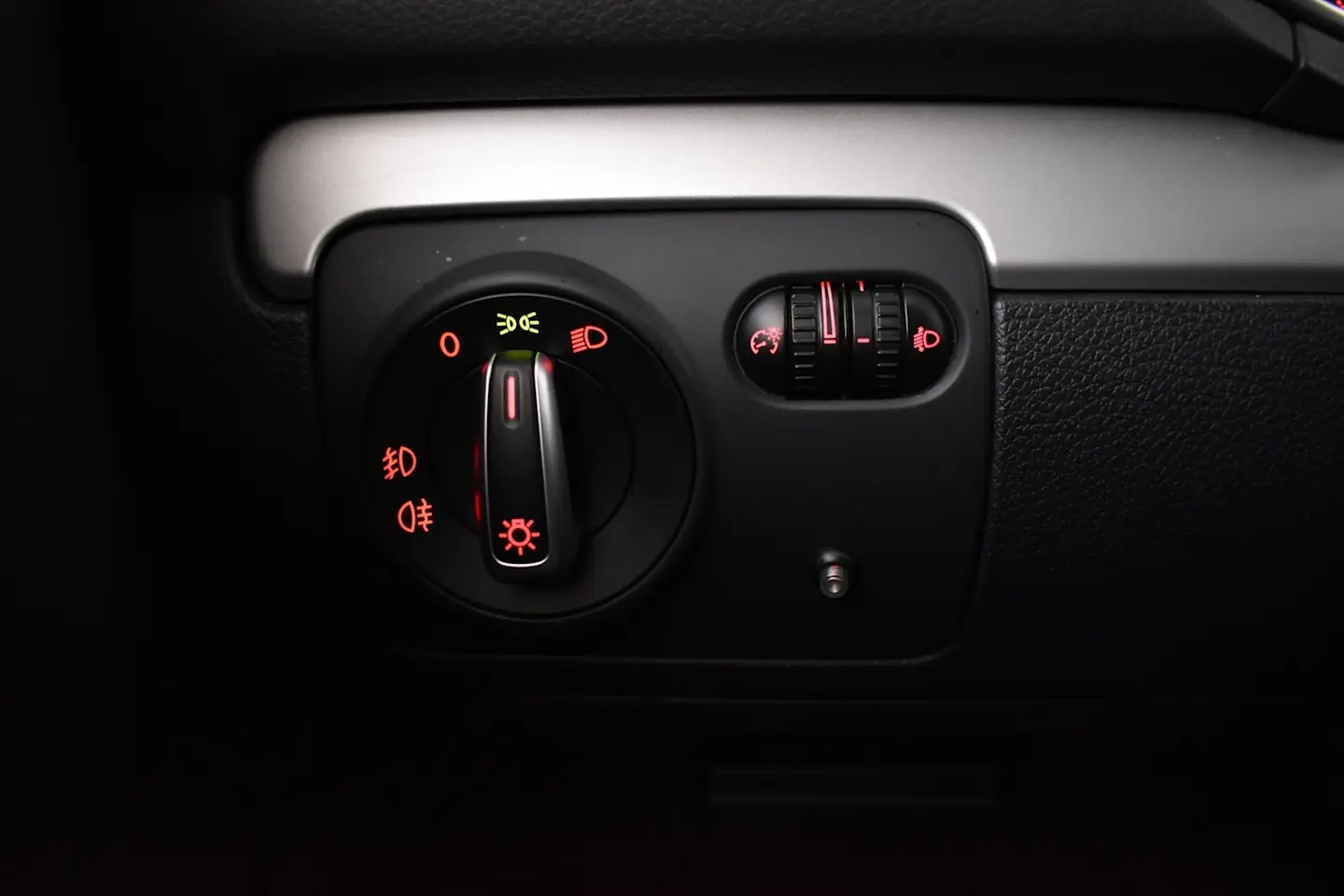 Car Image - U9wVbRSrPyE72RPI17XxM