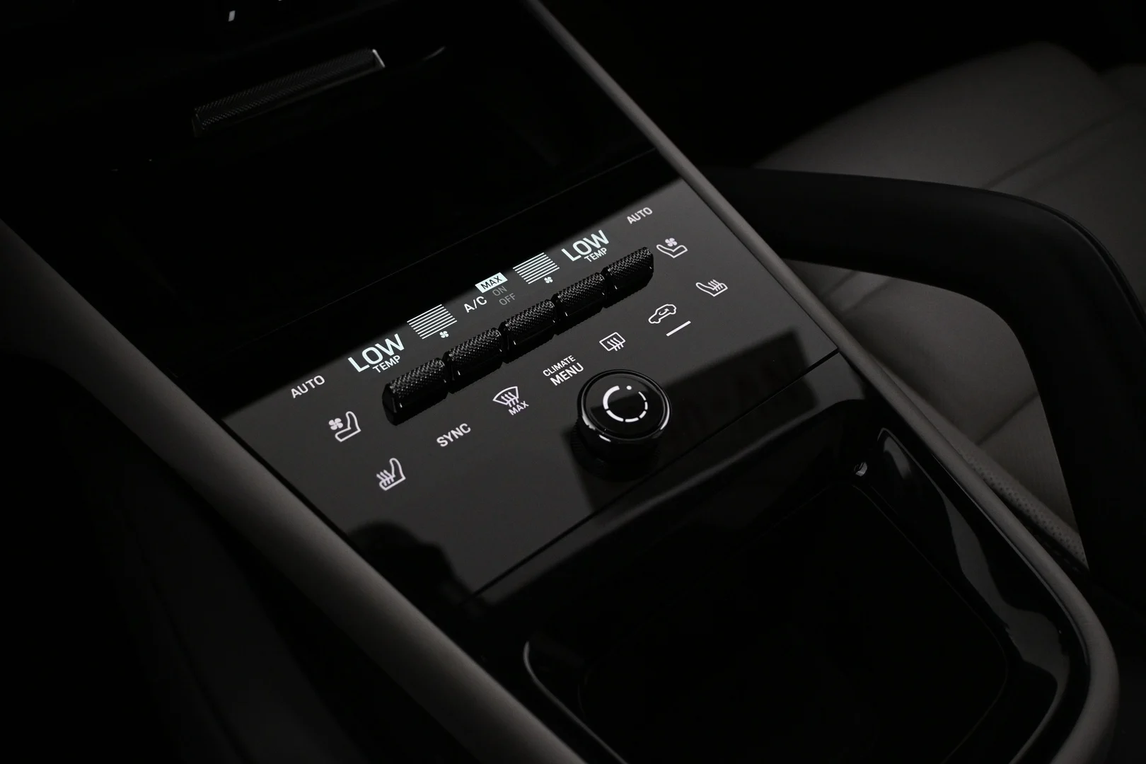 Car Image - 50dT0fKj7YjbN6oJLt2C4y