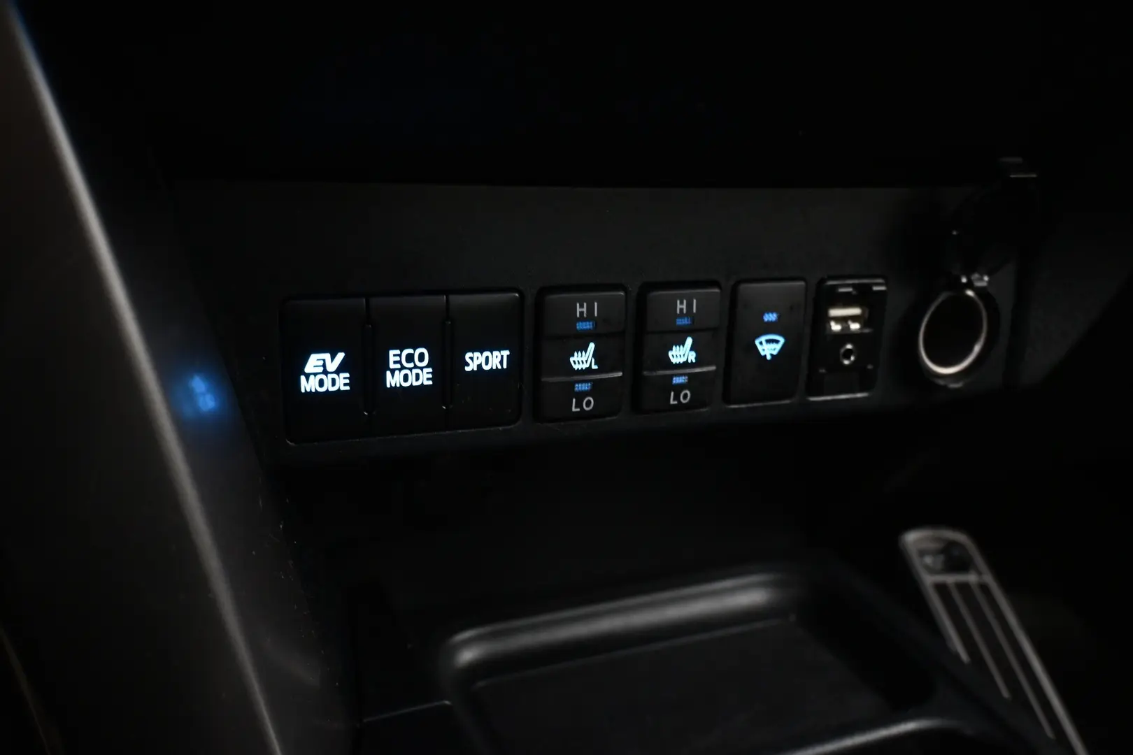 Car Image - 7sZgdb97TKeWnxaDvEXtqX