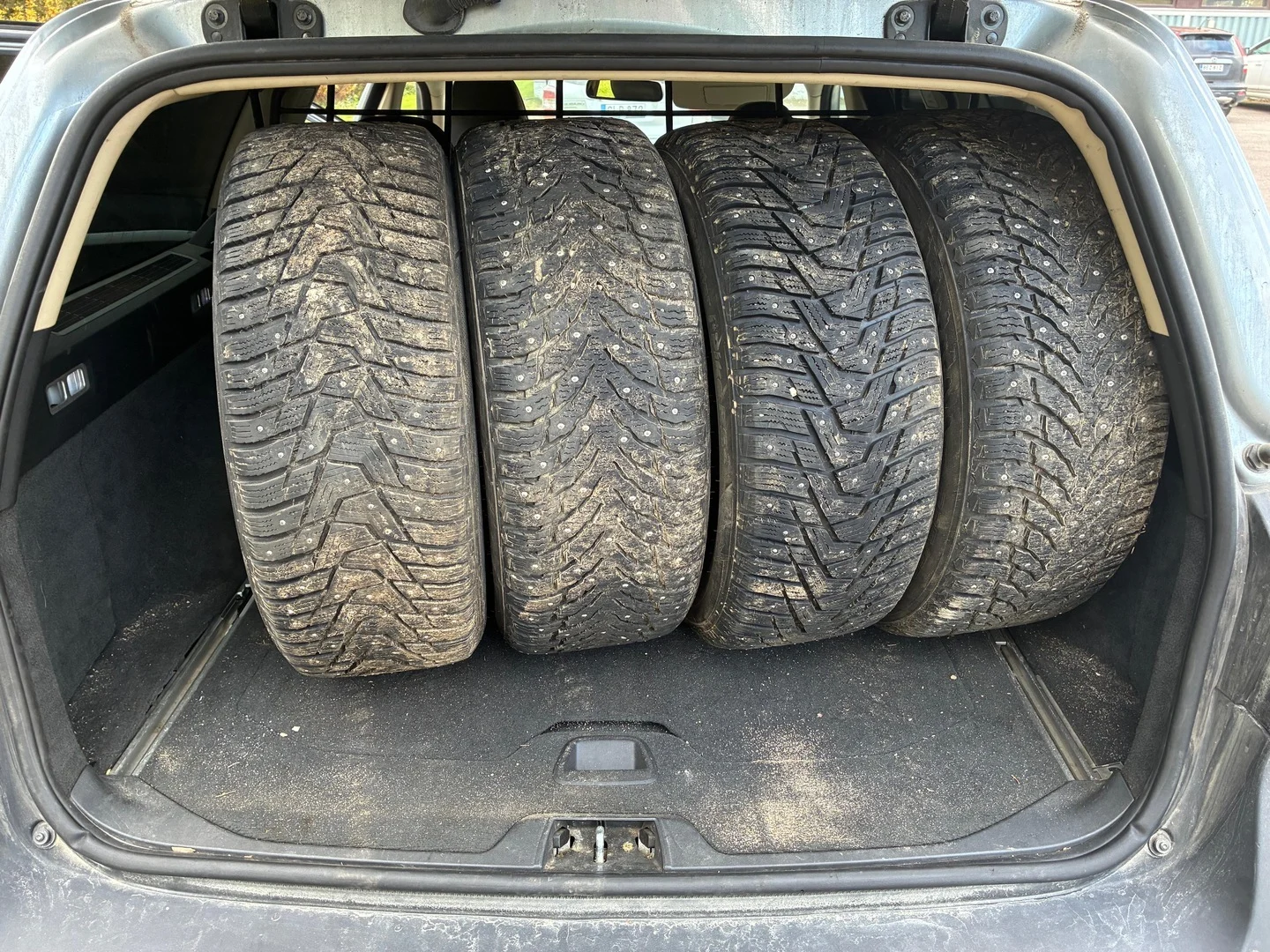 Car Image - 70uHJMvaayz7ID3kvMkYcf