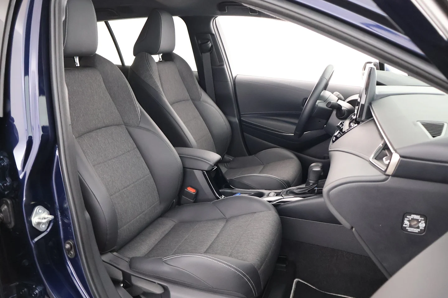 Car Image - 6lbD95LBQqbn6p4tJ4aR2x