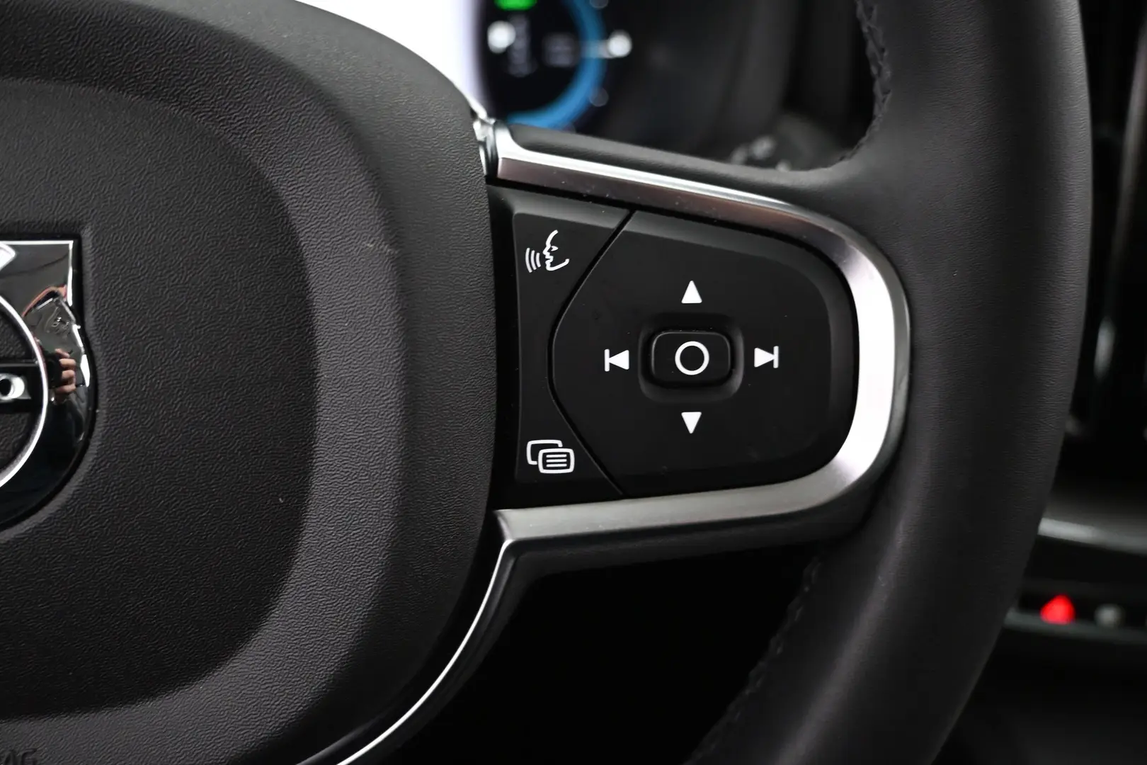 Car Image - 2KgnqURdTeaZO94VLcQbz0