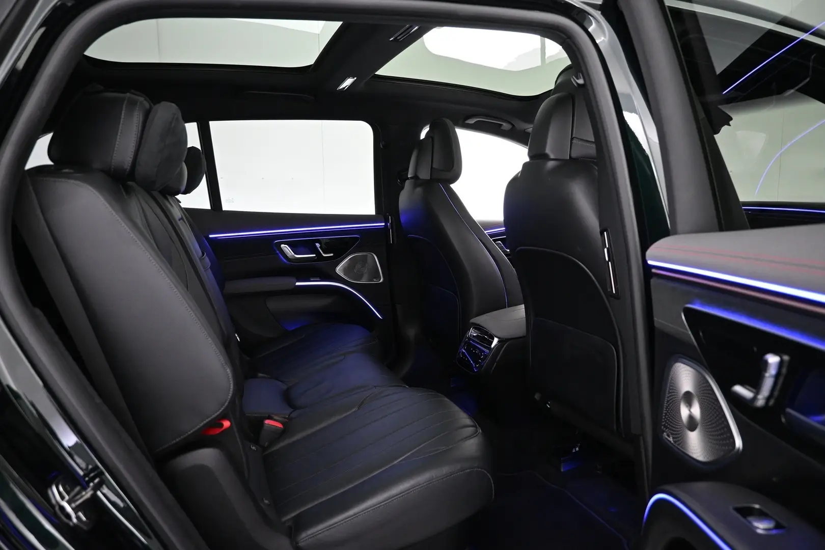 Car Image - 140ZII9XkbIkxbUb7sOgV6