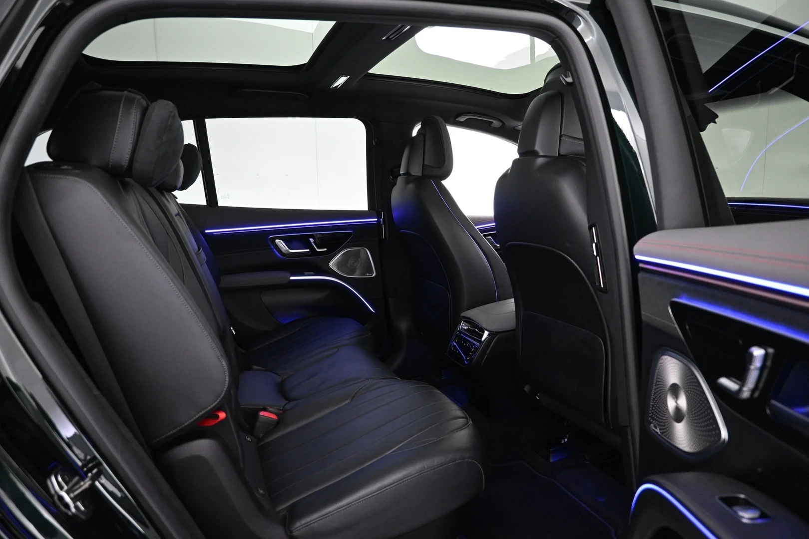 Car Image - 140ZII9XkbIkxbUb7sOgV6