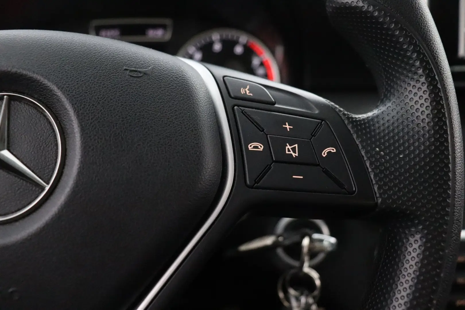 Car Image - 51cRJykF0GJrmlodiHgir0