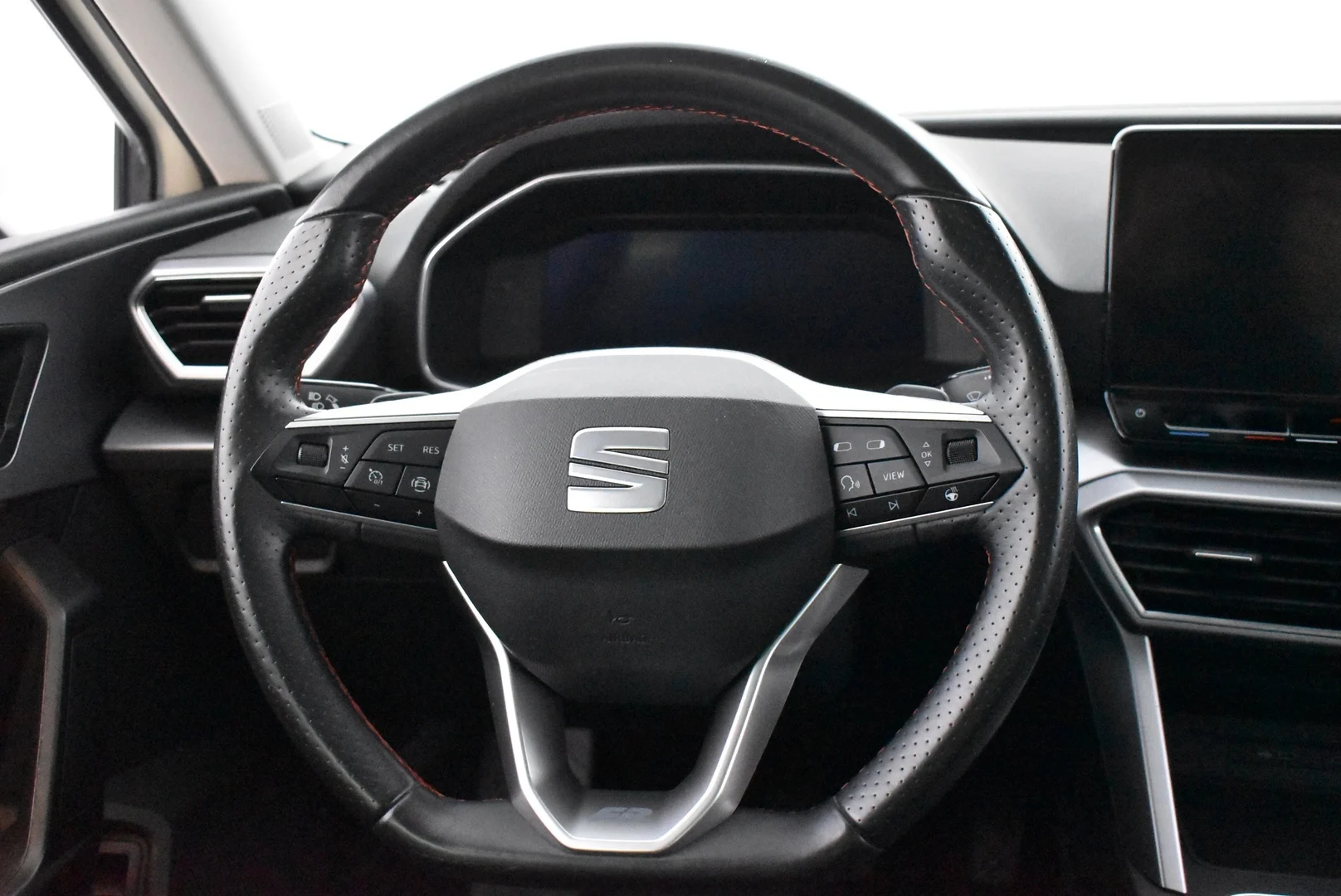 Car Image - 1D0QEKc0pNRGWK3q04SQkr