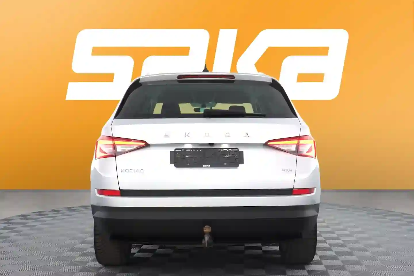Car Image - 3nx2S78ilQhl3rLAELbaHH