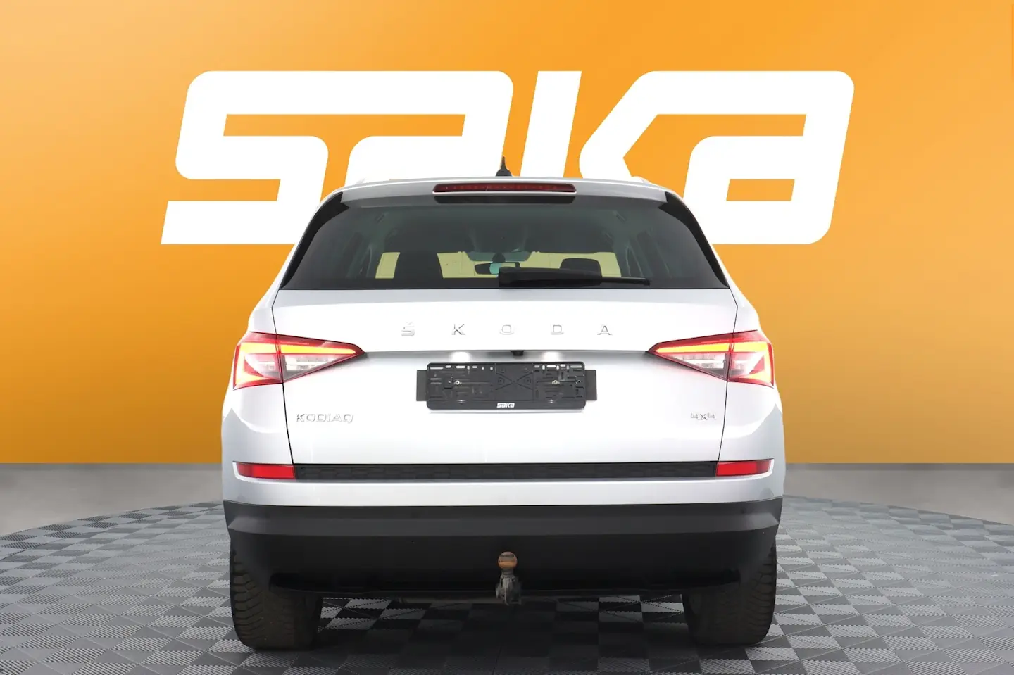 Car Image - 3nx2S78ilQhl3rLAELbaHH