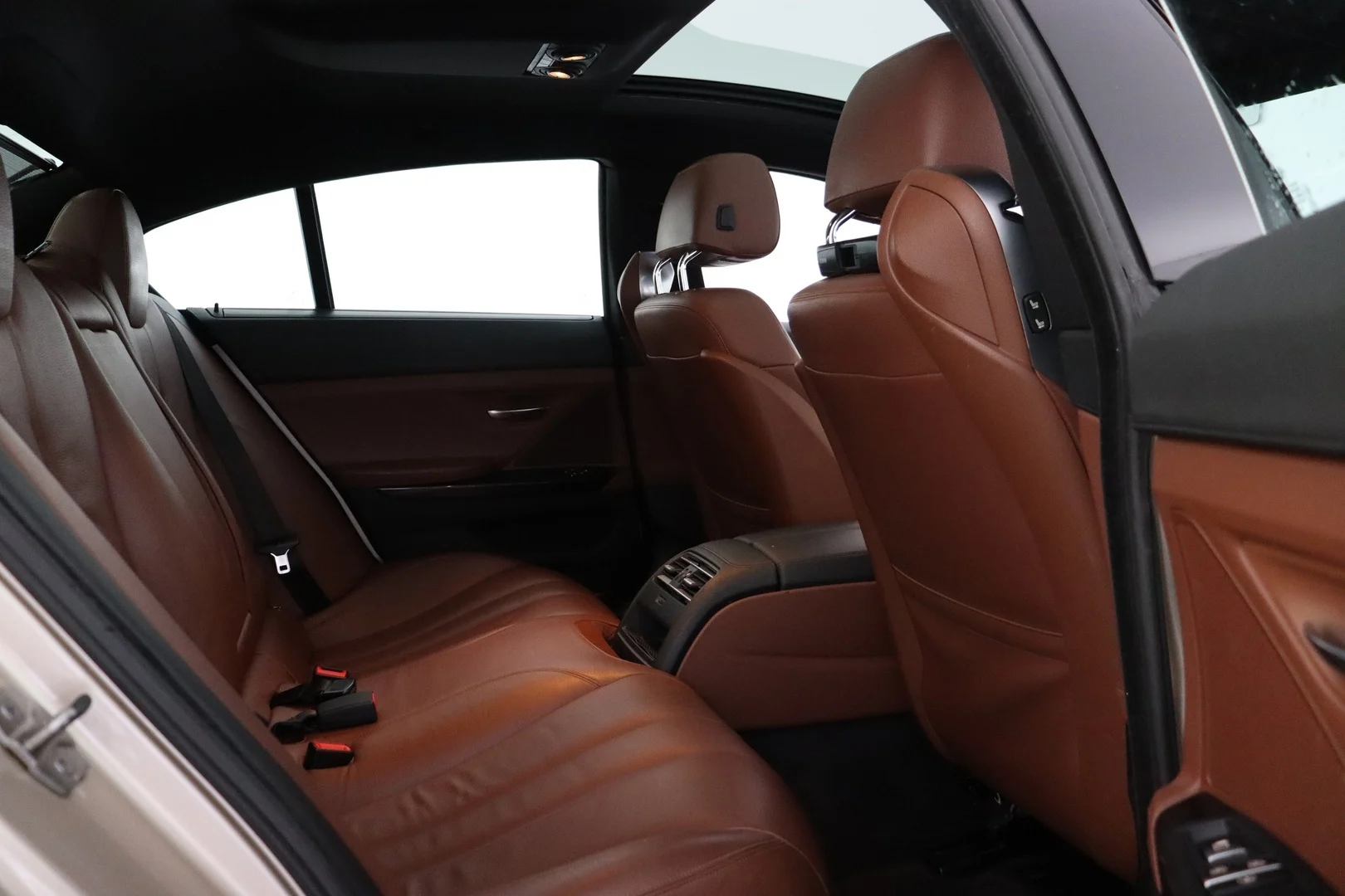 Car Image - 2KByGIGQbSs2XY2QEYMzuK