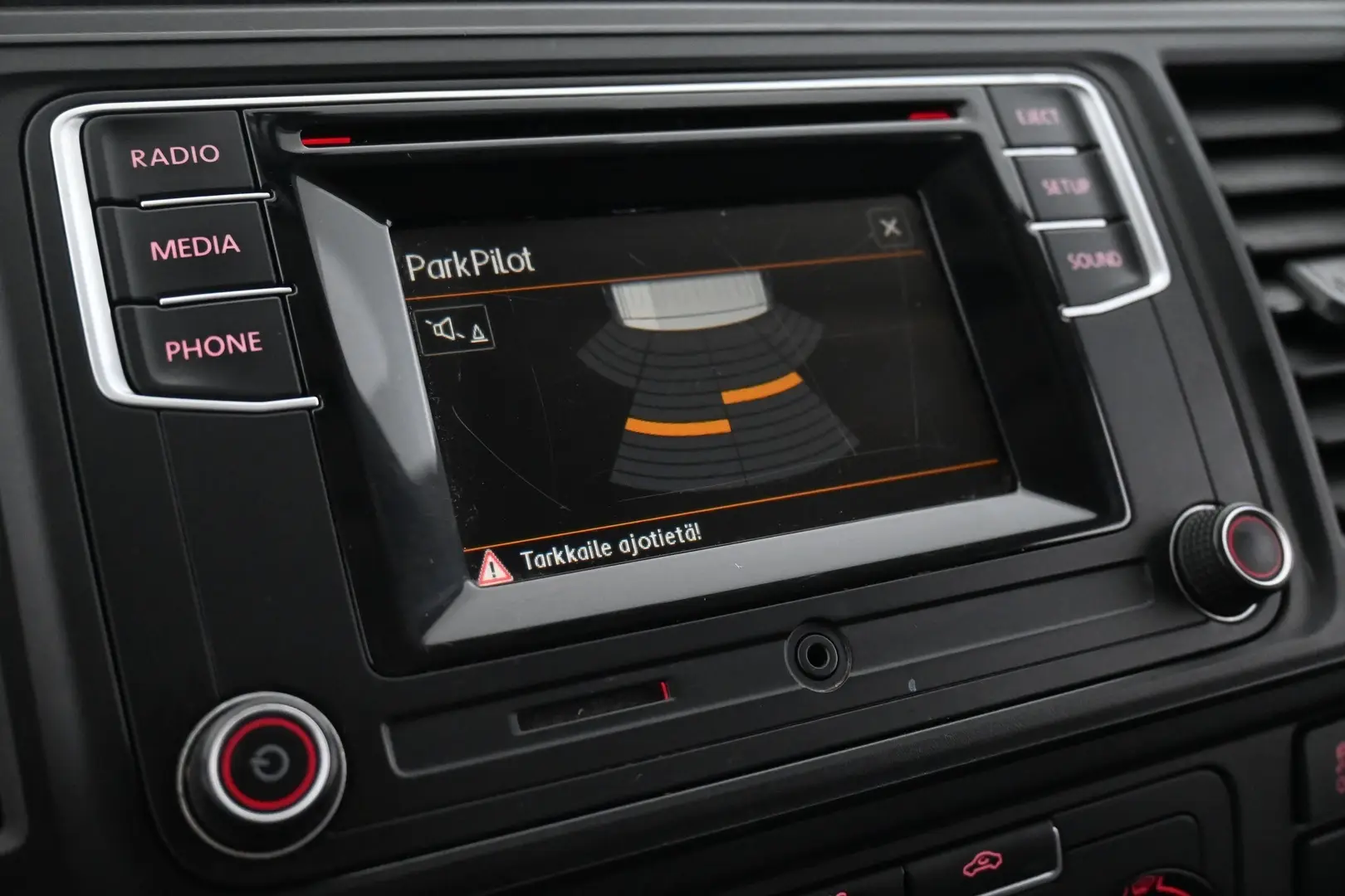 Car Image - AOCwEuwV8adroO3NOK2hh