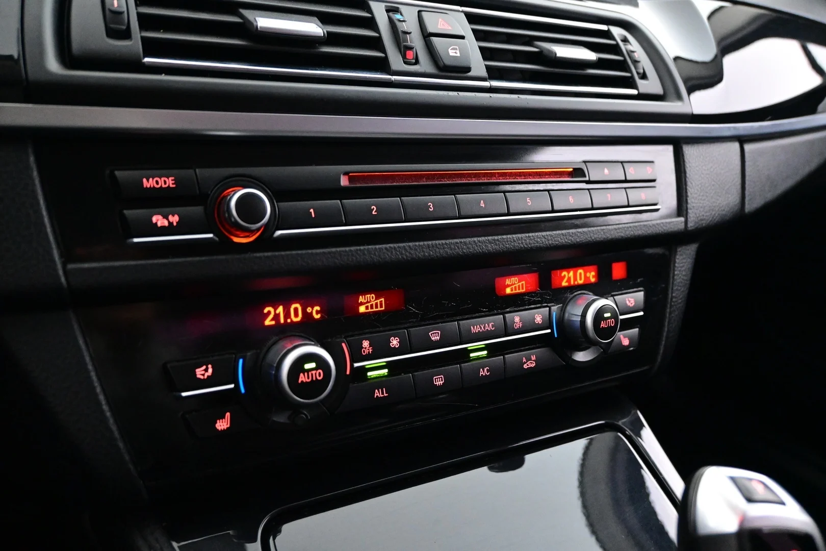 Car Image - 3X87jyAKGlSo6SmEtb74OU