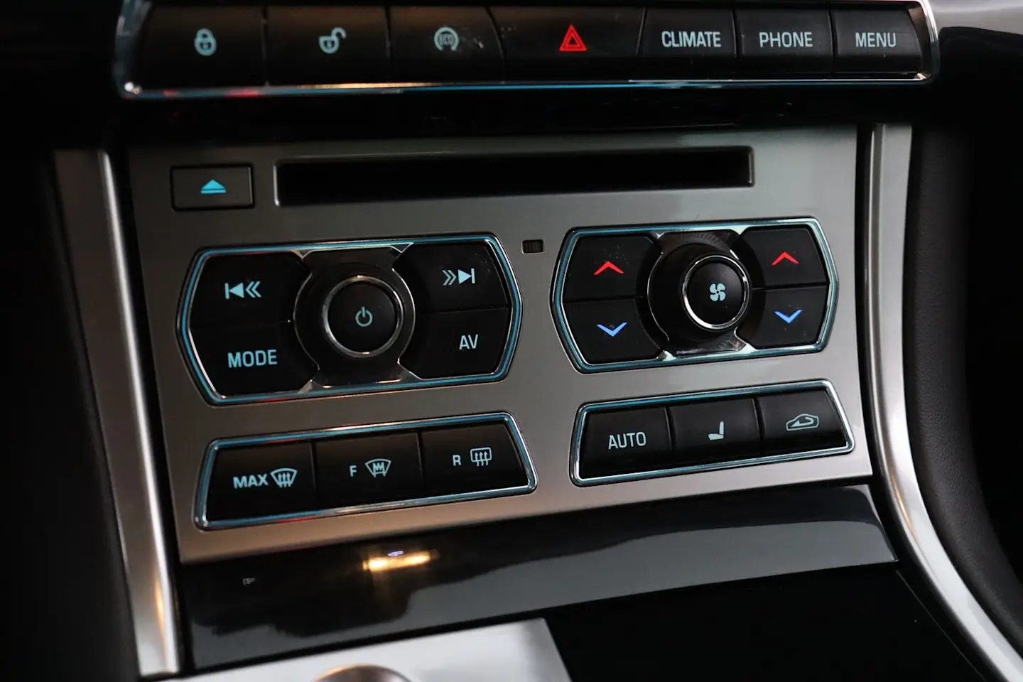 Car Image - 7B6jvSKzw6uVCqlb49rIGX