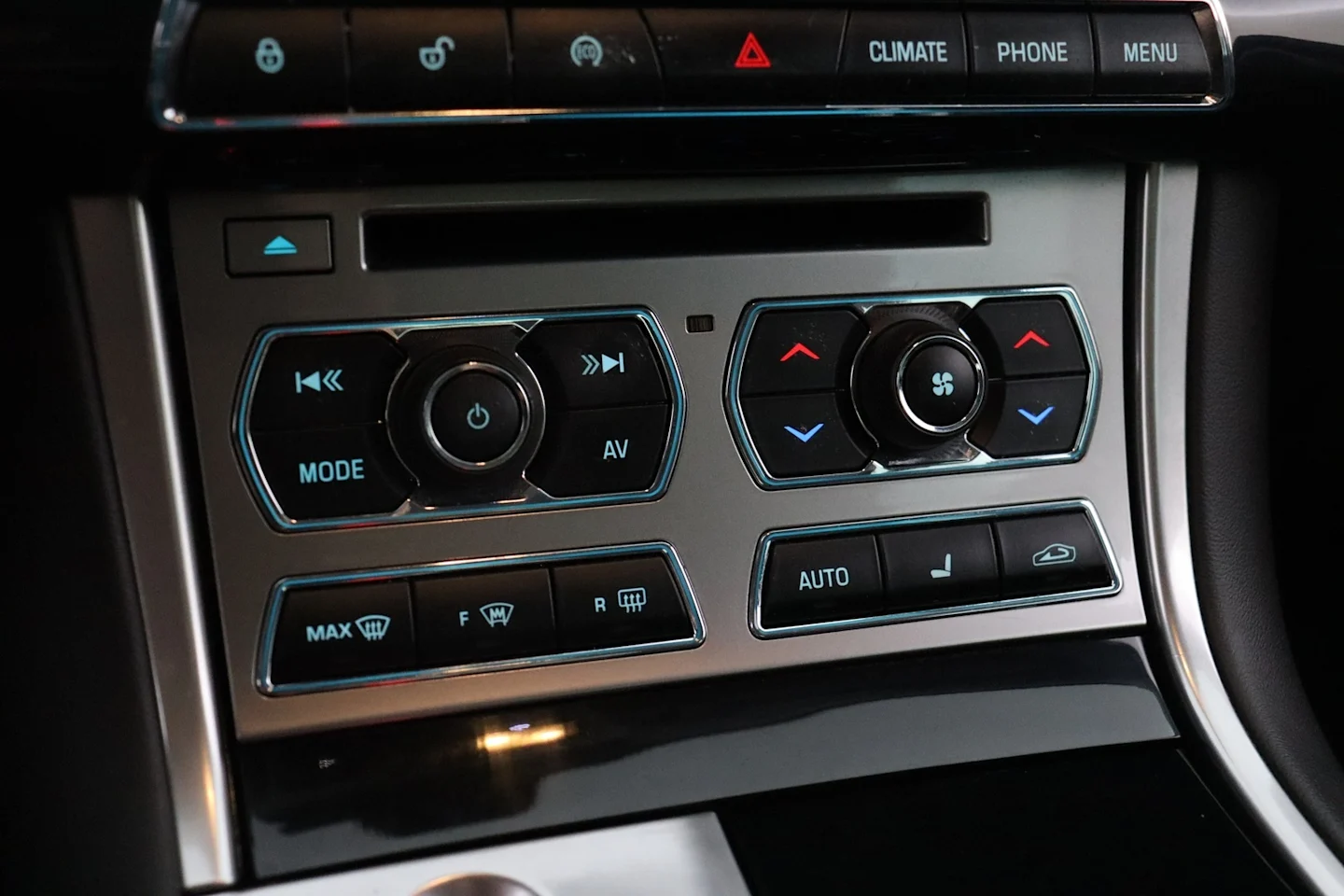 Car Image - 7B6jvSKzw6uVCqlb49rIGX