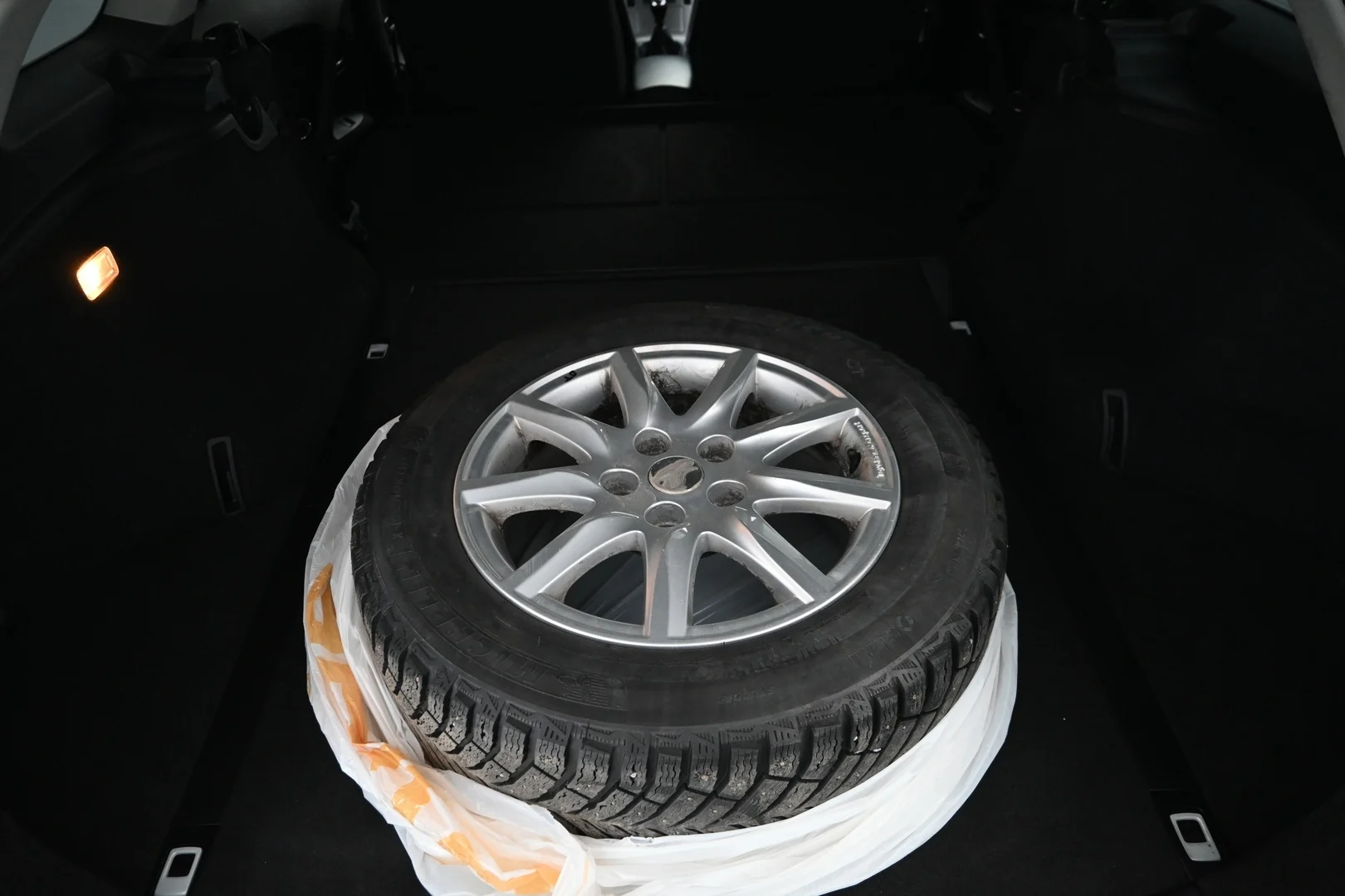 Car Image - 4elR7214bXEqZGhgSGu4en