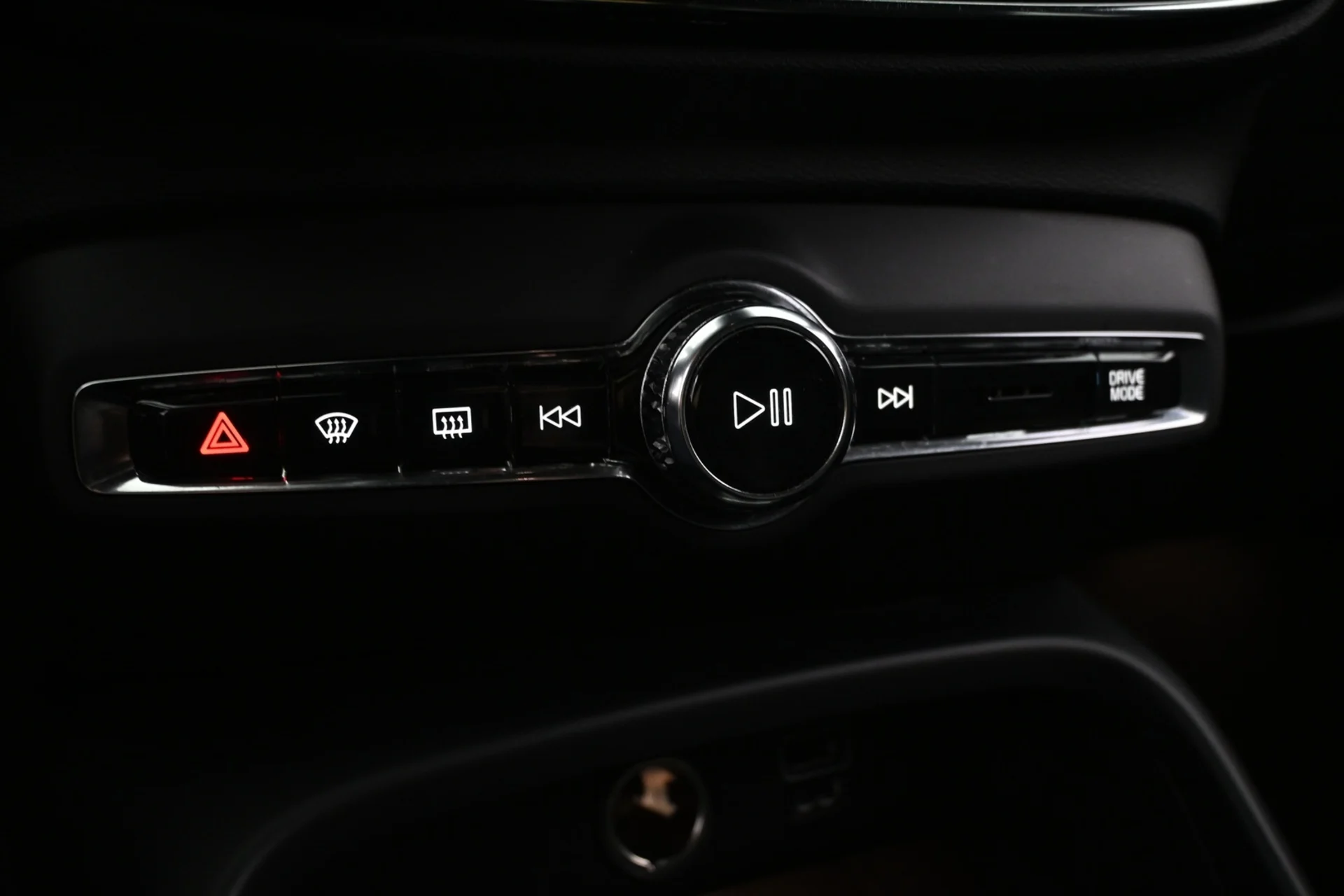 Car Image - 1LO32Q4XUIiU3pkQYiJ5eV