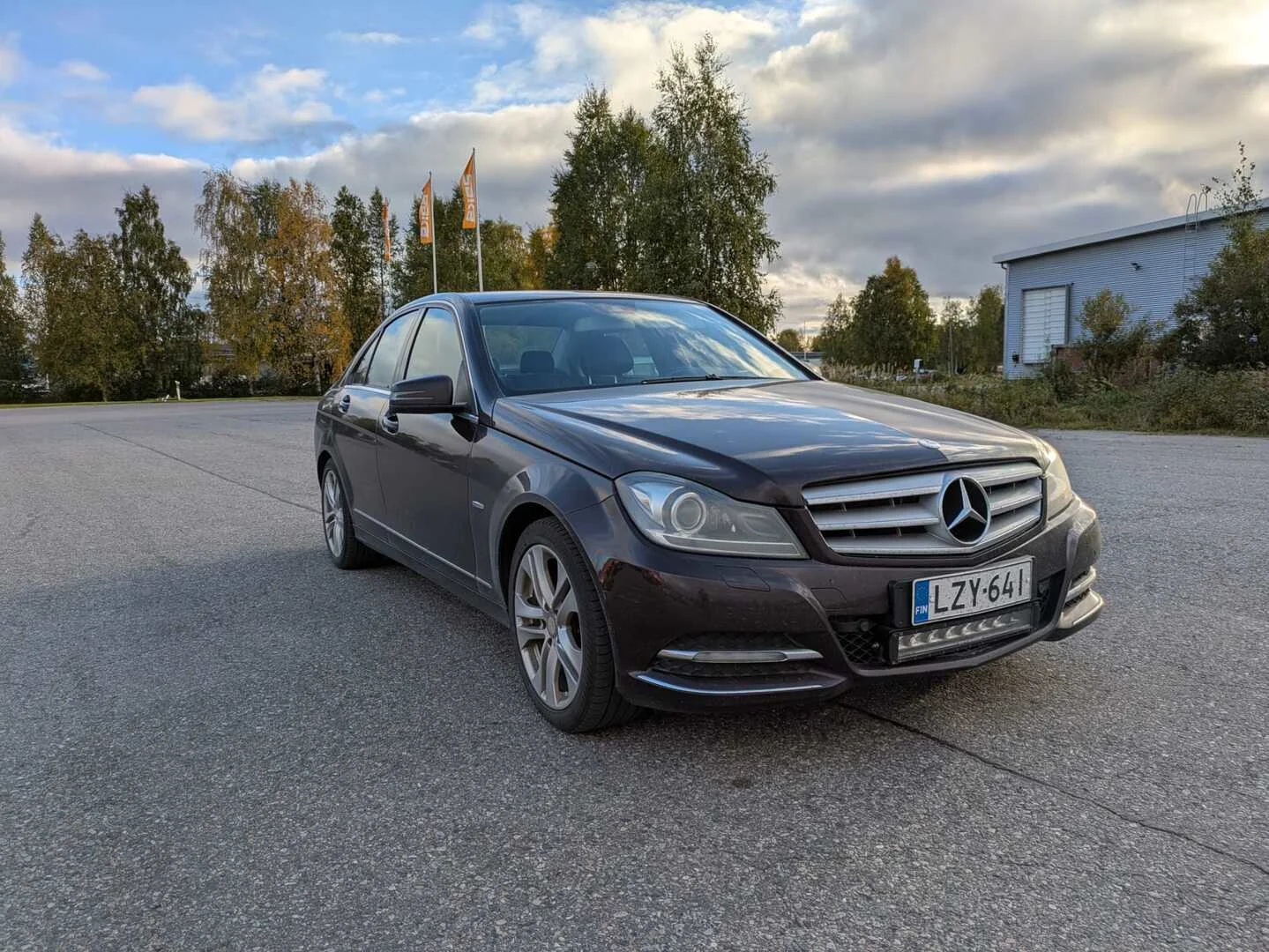 Car Image - 32t7fh7cy50VlrdnC9UBsr