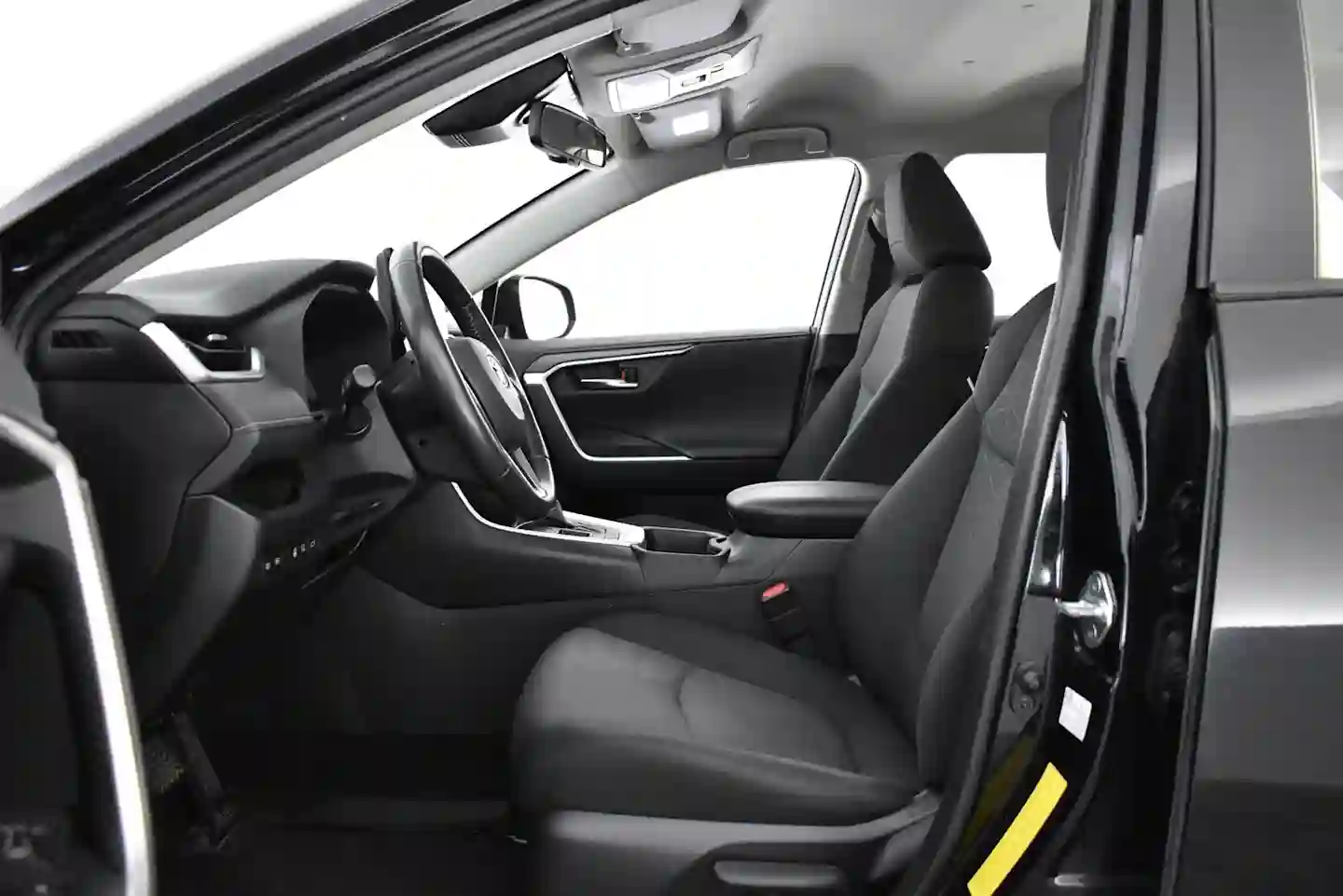 Car Image - 42iq3GHZwQLNH19bDlMhxm
