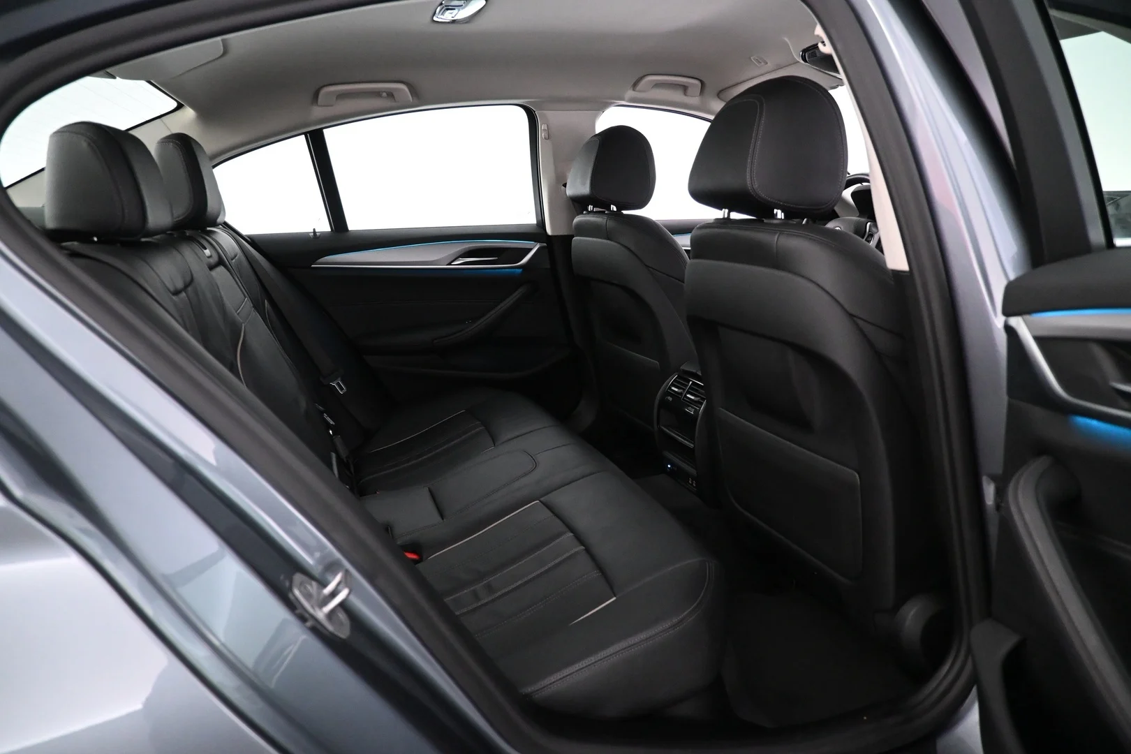 Car Image - 3YoNtDr6zqFoGACbyY2AQS