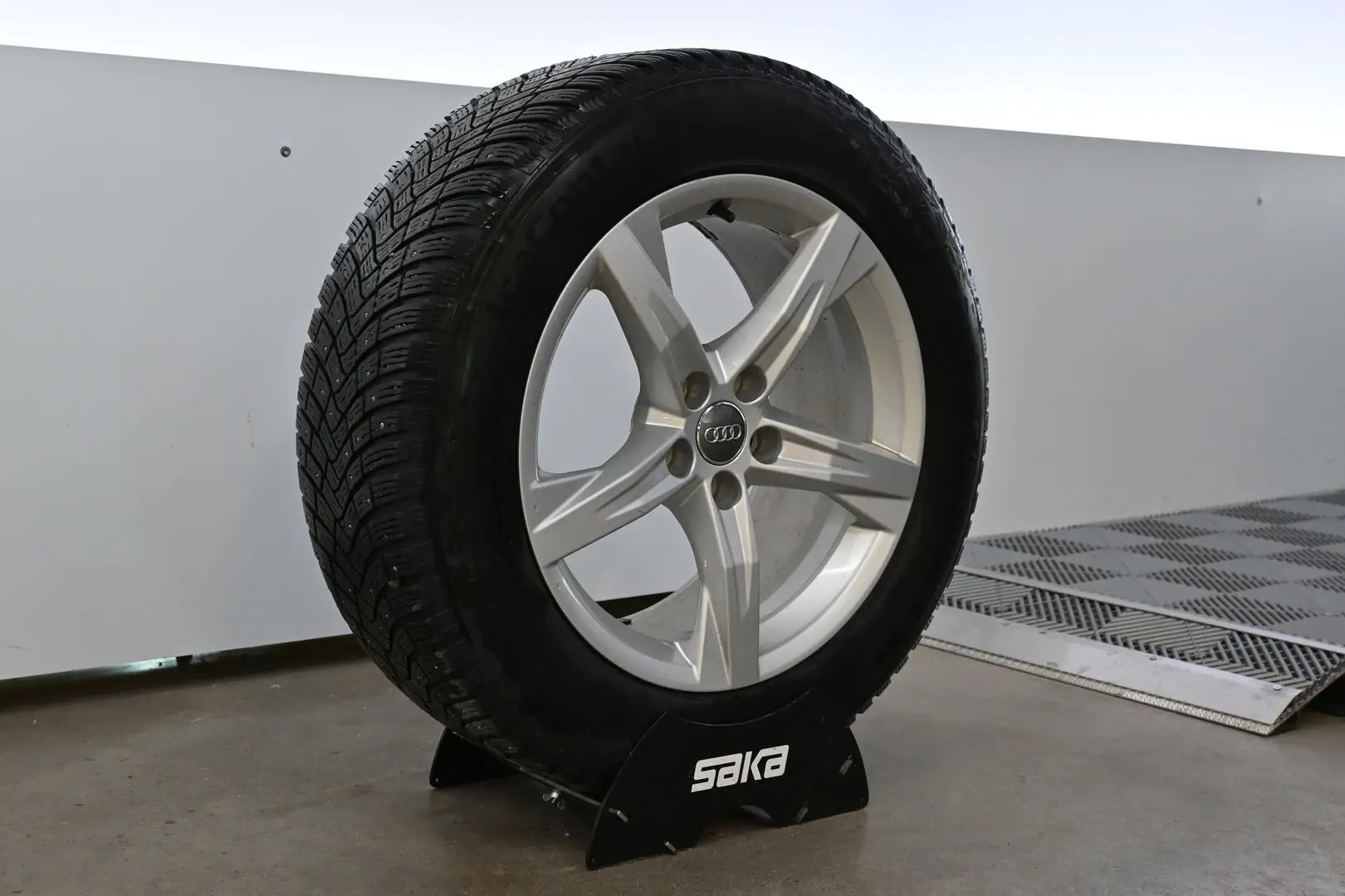Car Image - 1nhCL3iWTeRETnCsgUteUU