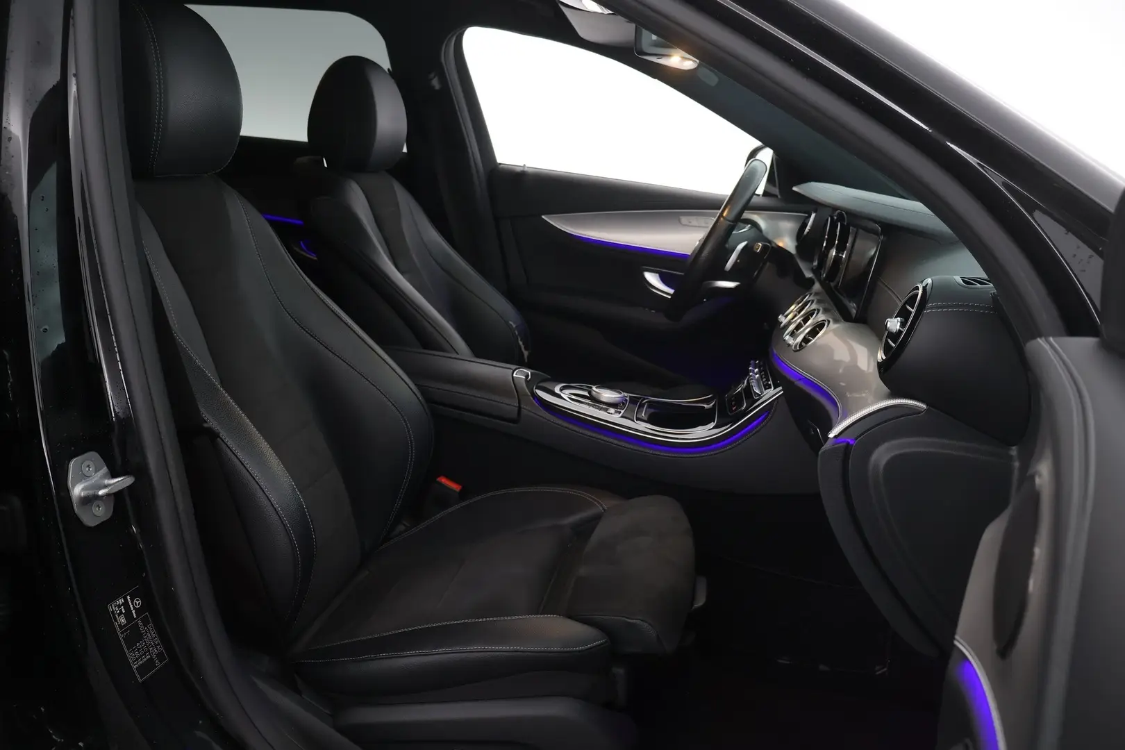 Car Image - 4tVp0VgP9OgwdiJmDYGnCe