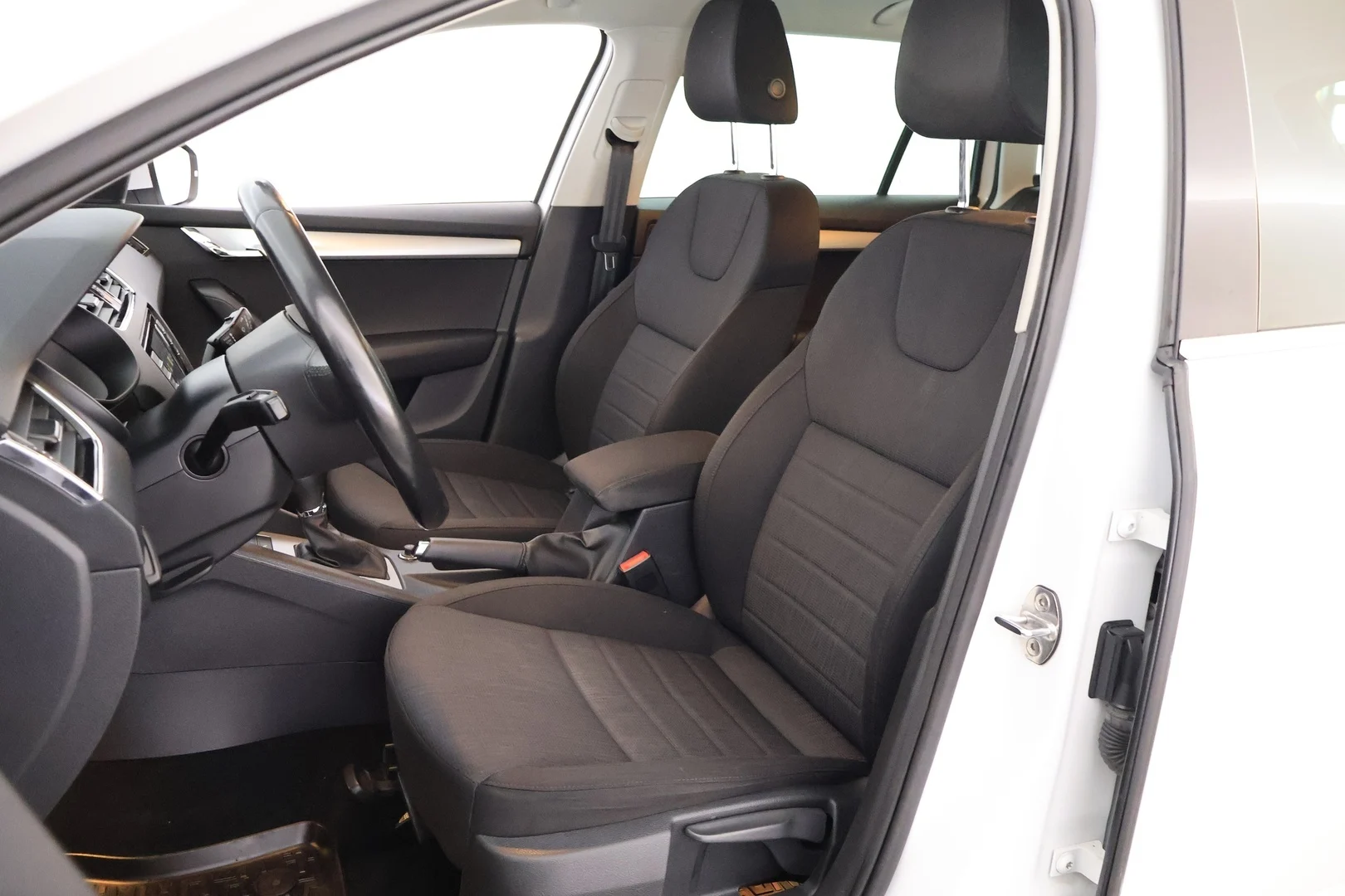 Car Image - 2ThjokNC6LsnFWYYKs5Lrg