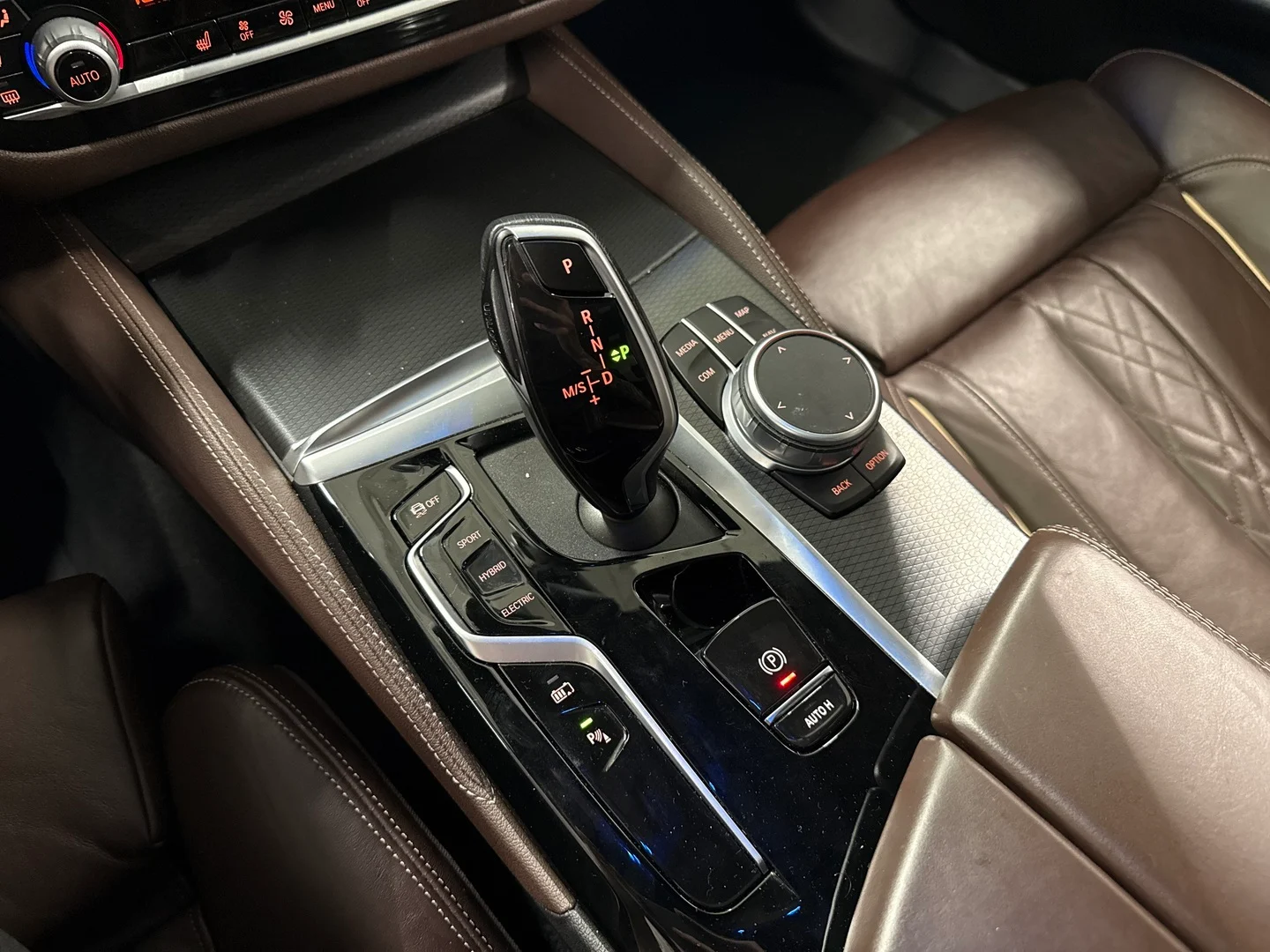 Car Image - 4YHOfKHrURFYGoZf2CTjgl