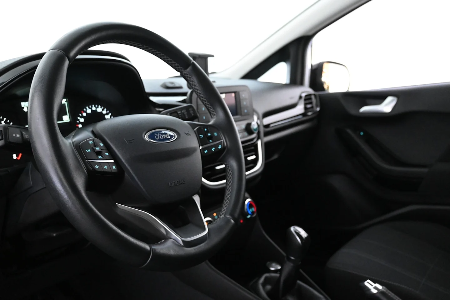 Car Image - 5tbSMKcOFN4g1aBHYGH9yA