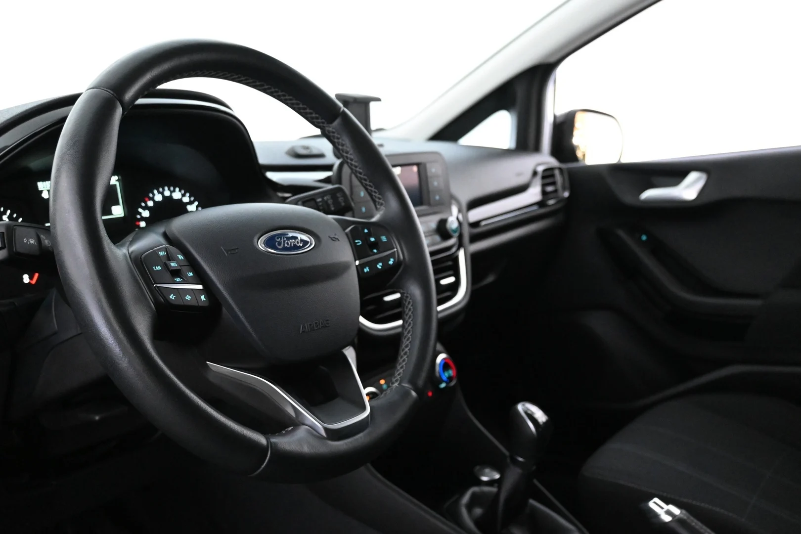 Car Image - 5tbSMKcOFN4g1aBHYGH9yA