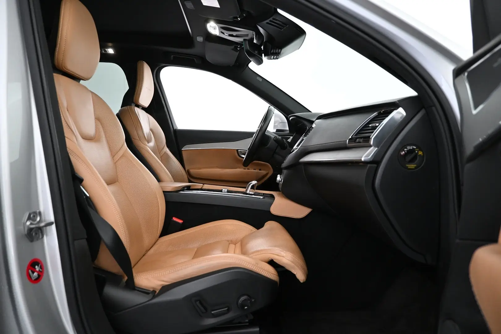Car Image - 19zZaKWi3M9TXzytonXypY