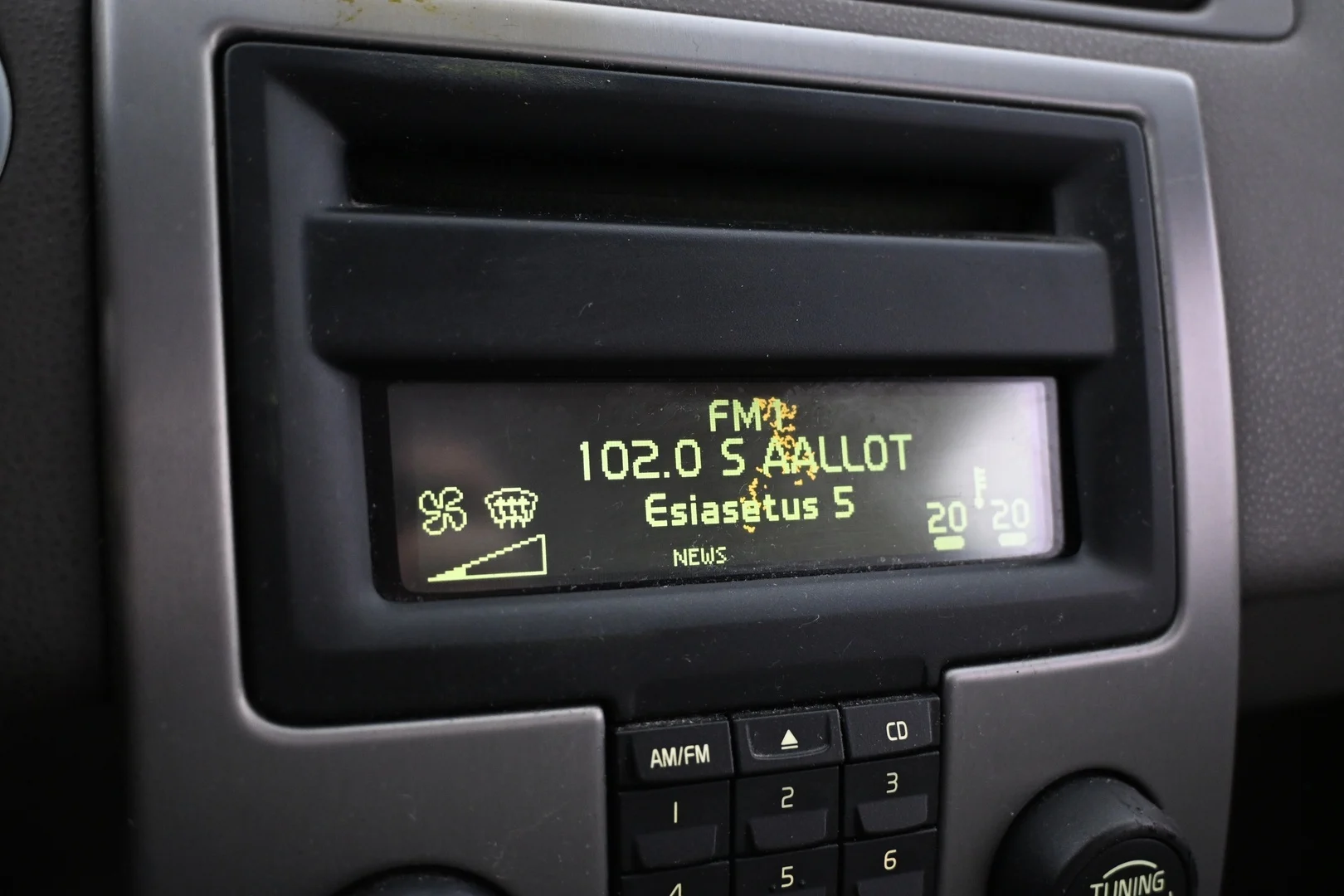 Car Image - 74ZtFqgHEAoKGPhB5L1fy6