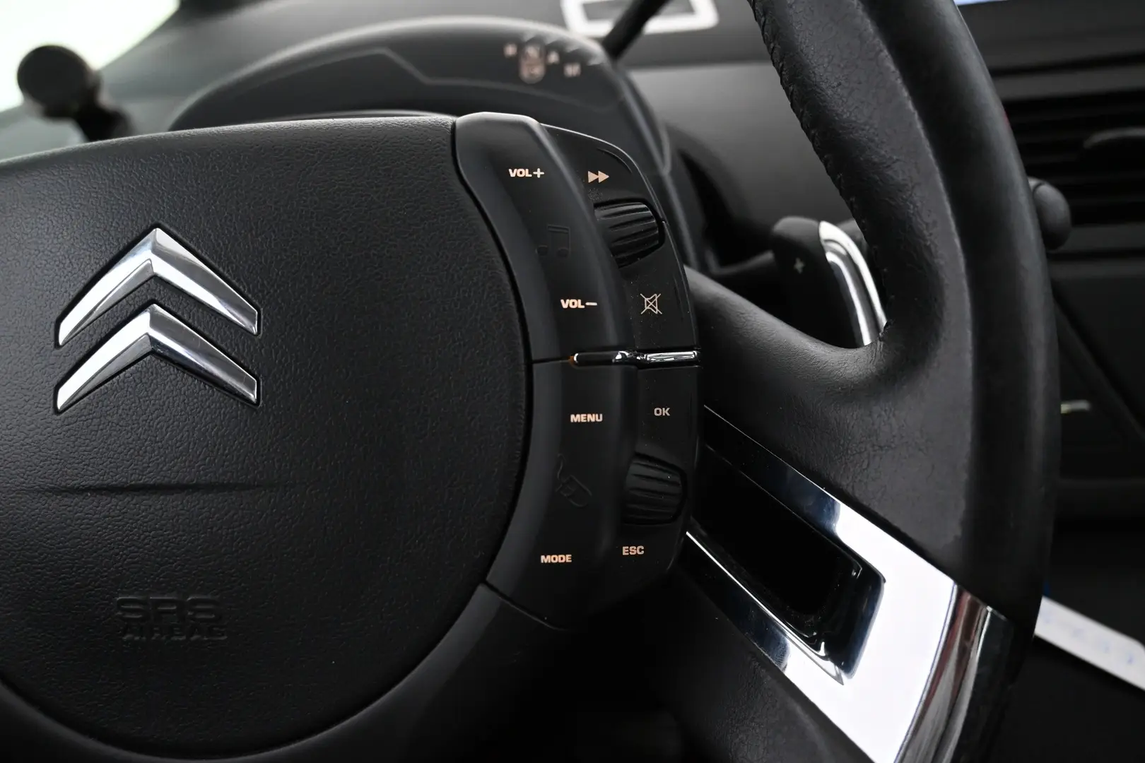 Car Image - 1xFdAt7O5dIC9szSv0Kecz