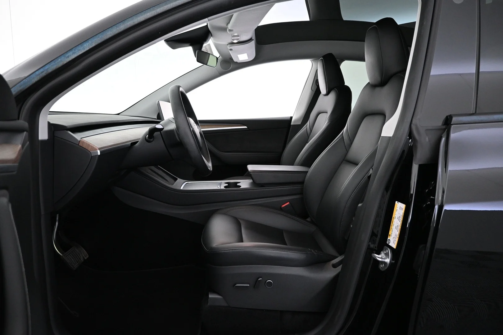 Car Image - 1K6iEt1hJ2yalVoGAo0Xrg