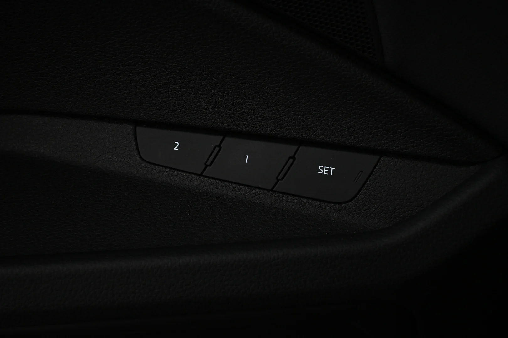 Car Image - 2jWGV5CrCGt59lnl5uqkQm