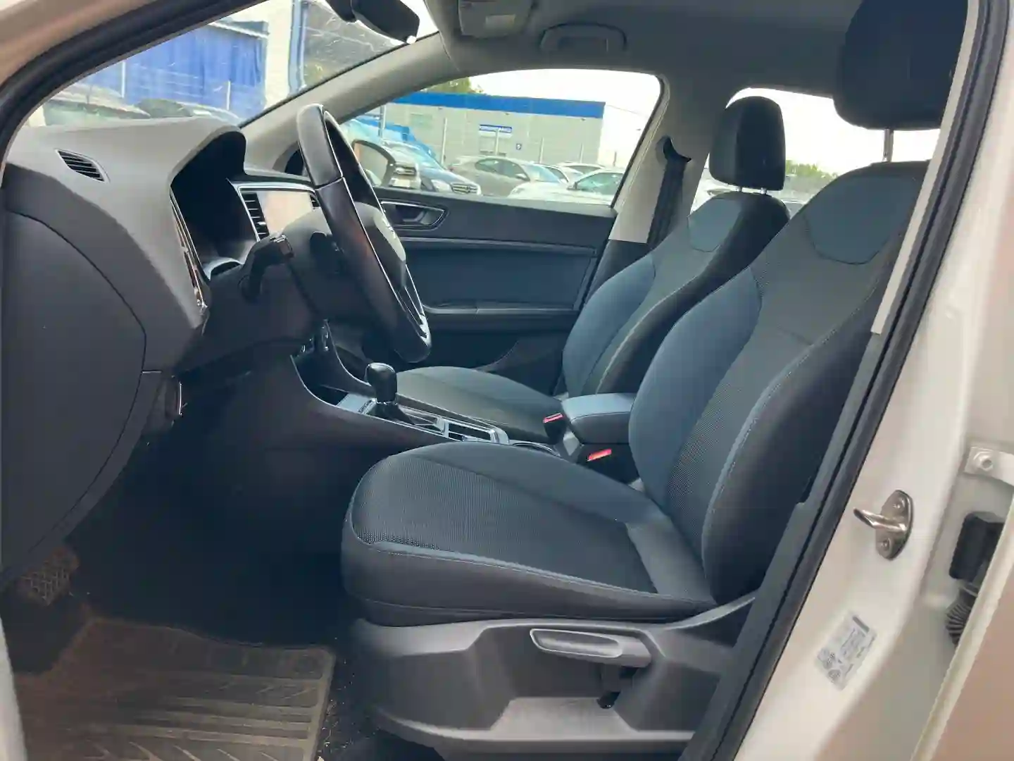 Car Image - 4L42kVXMlqwXO5GJKeHN8j