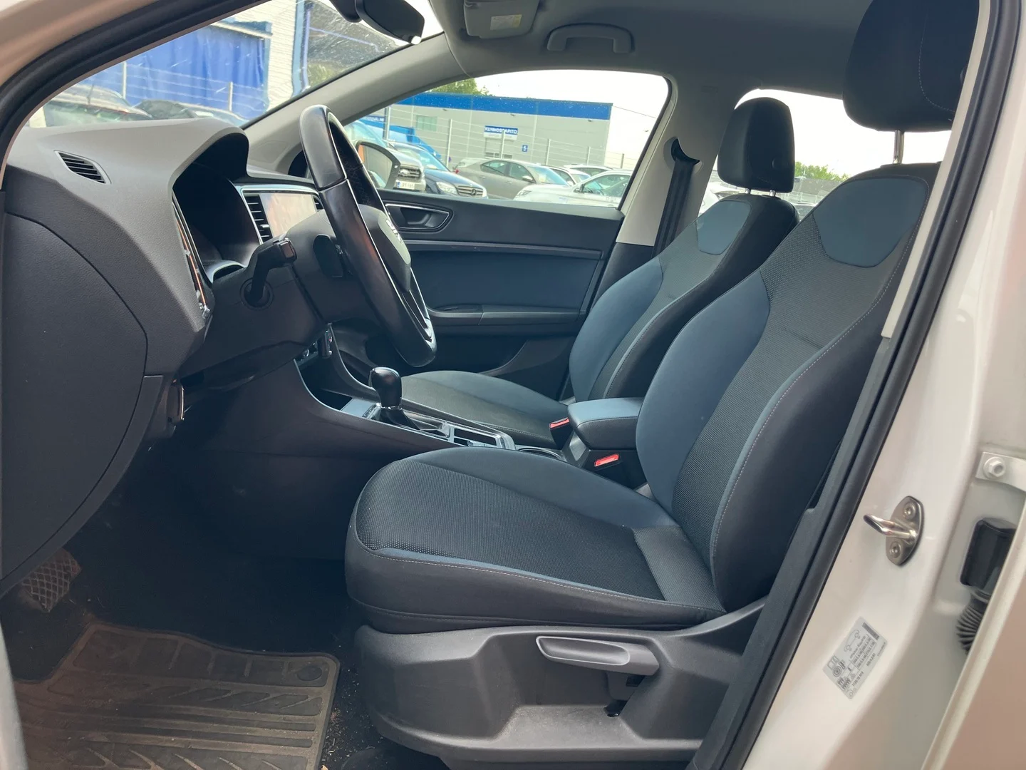 Car Image - 4L42kVXMlqwXO5GJKeHN8j